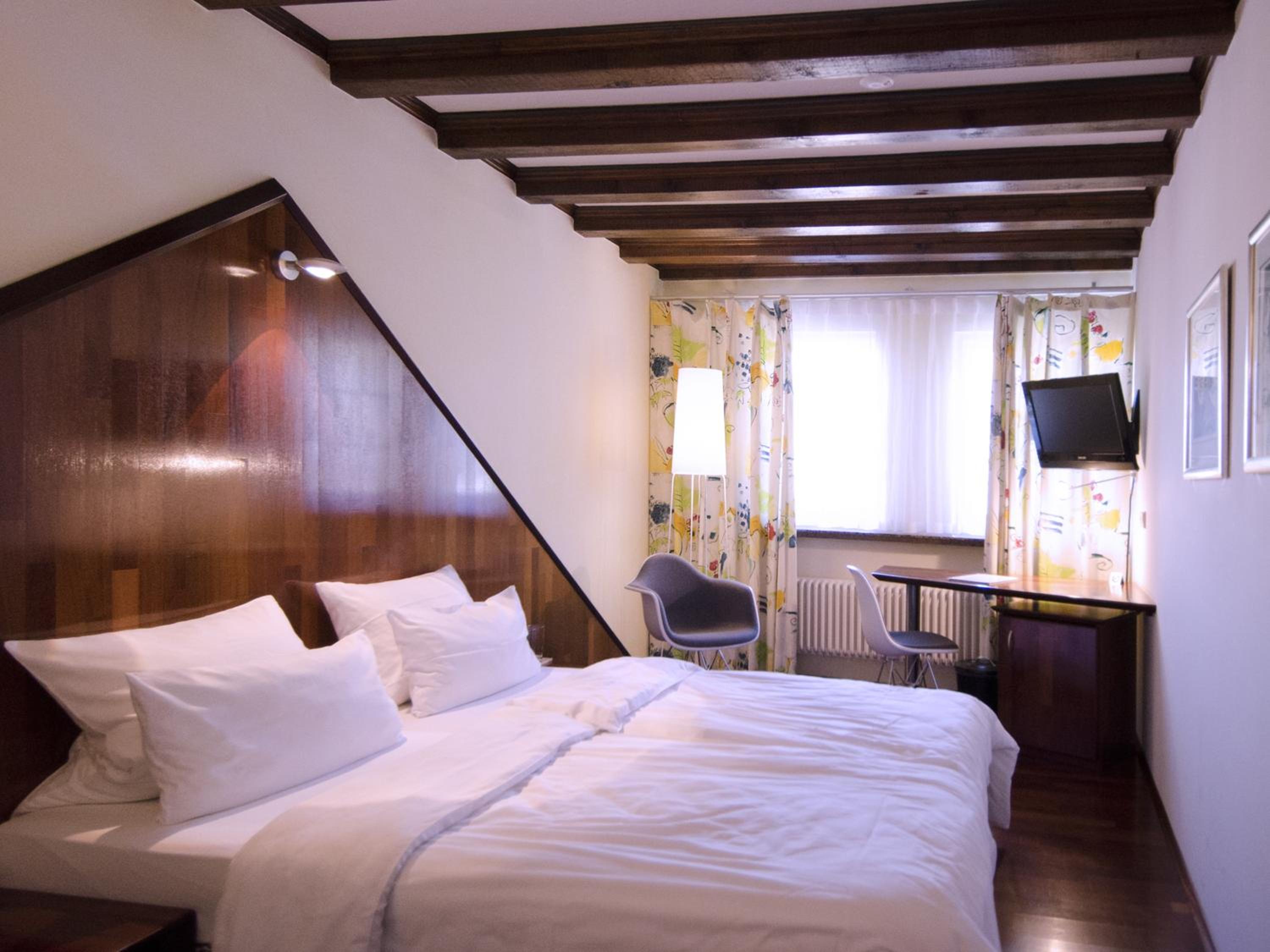 Deluxe Double Room With Shower photo 1
