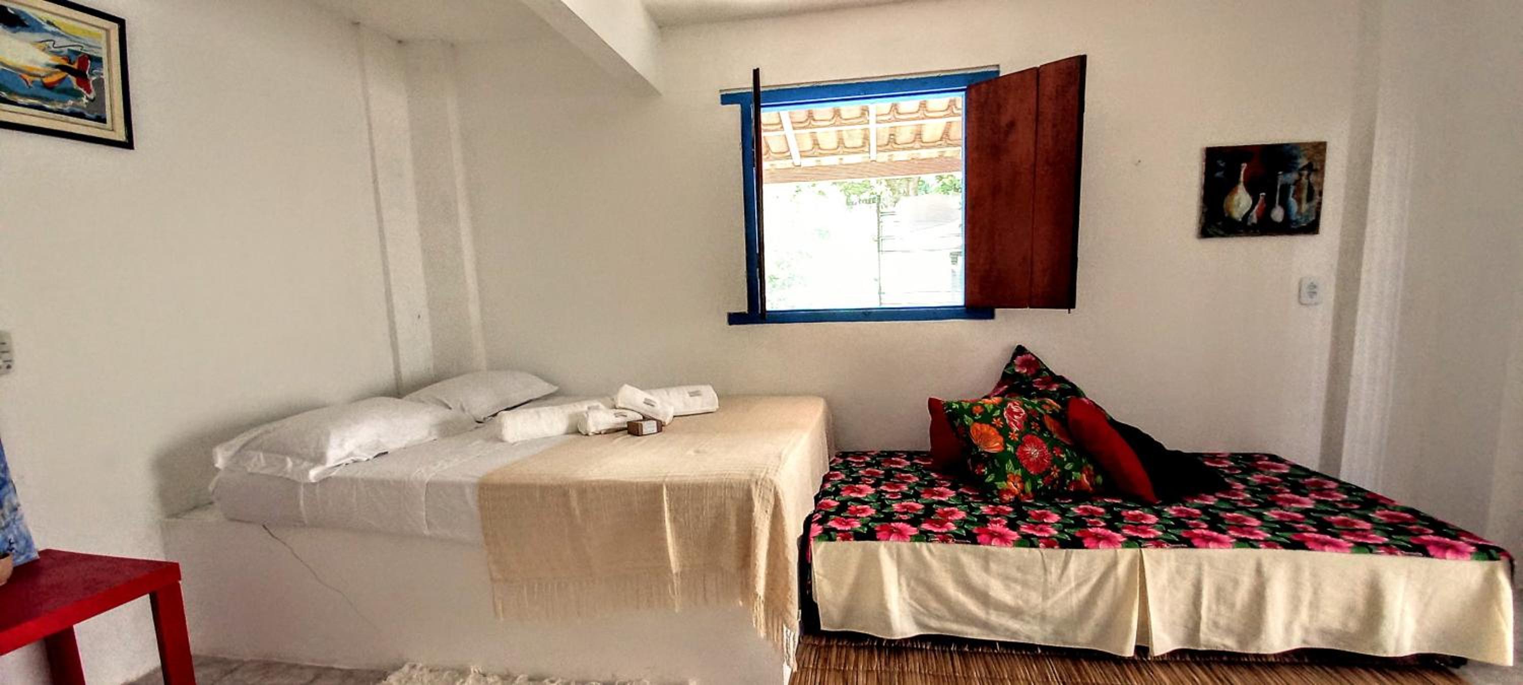 Bed in 6-Bed Female Dormitory Room photo 1