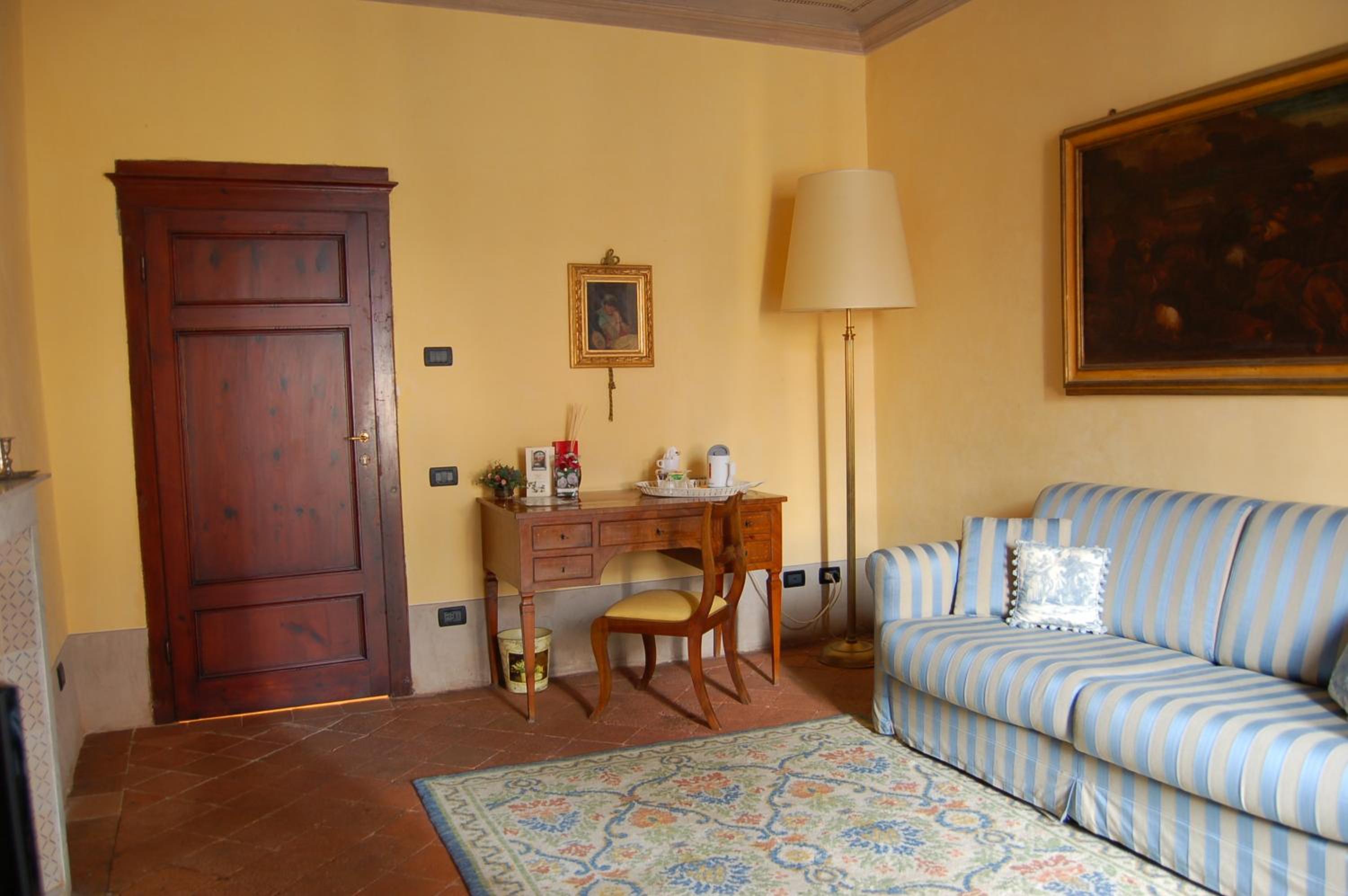 Quadruple Room - Photo 7