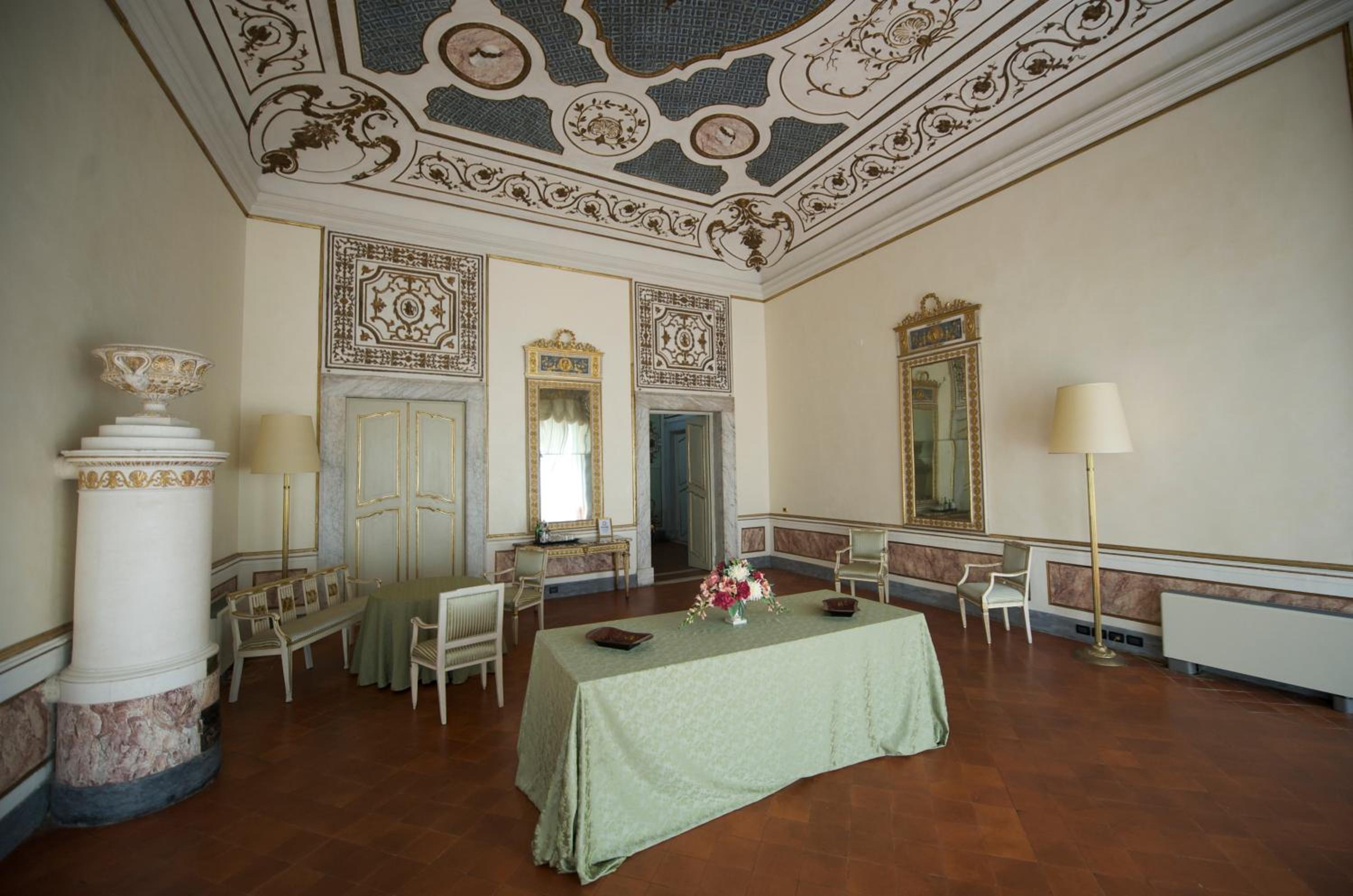 Suite (4 Adults) - Photo 12