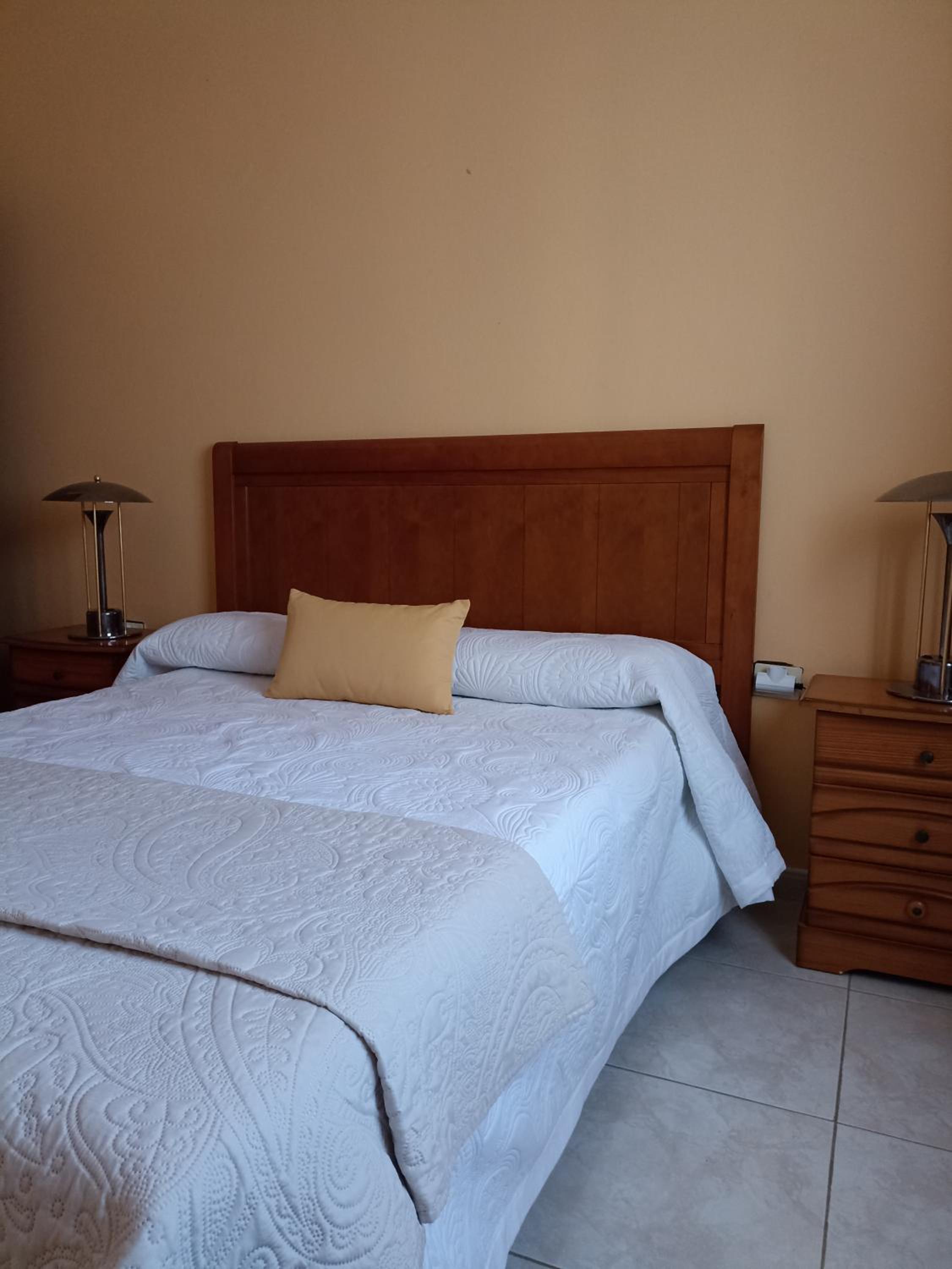 Two-Bedroom House photo 3