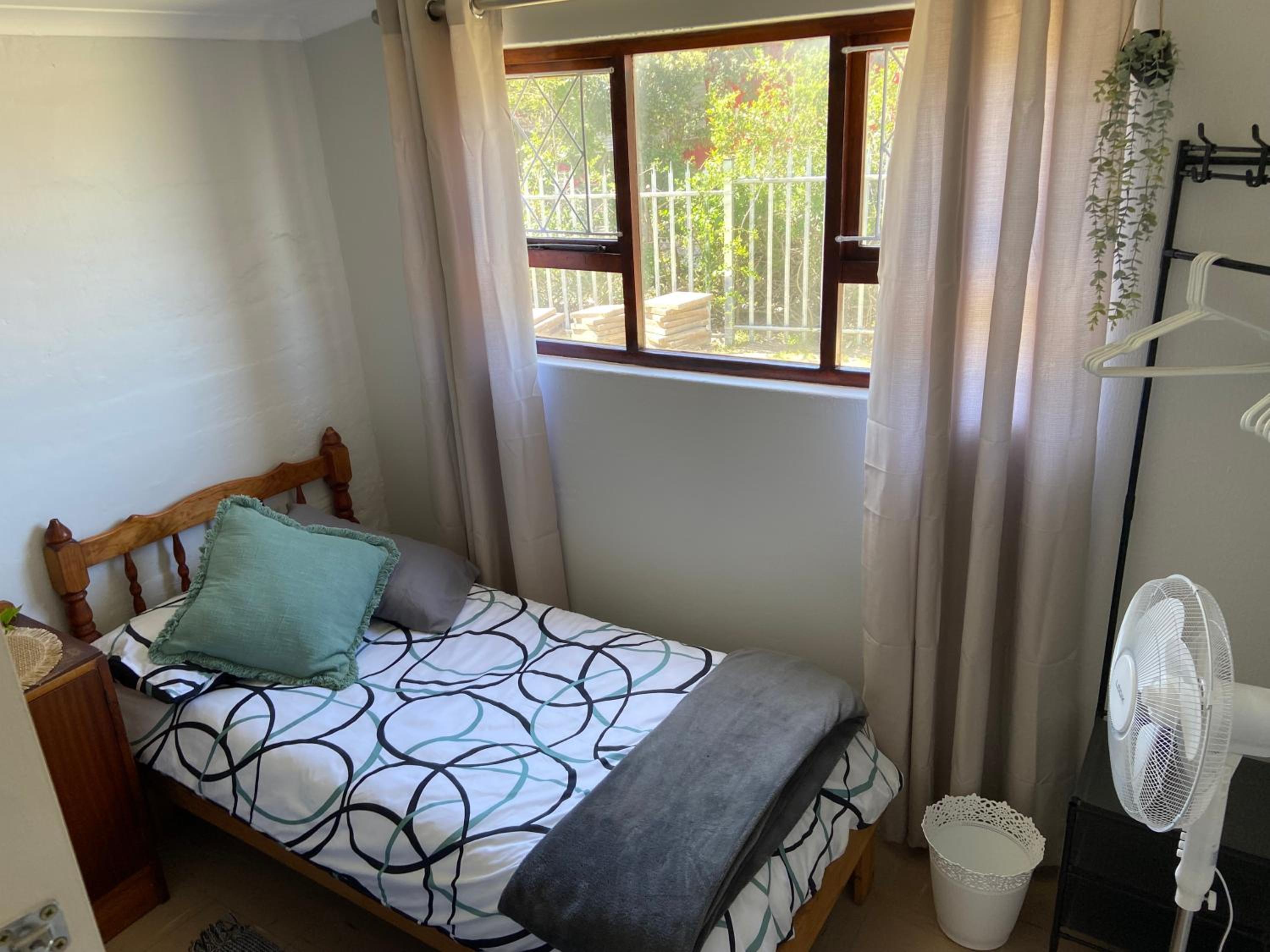 Four-Bedroom House photo 1