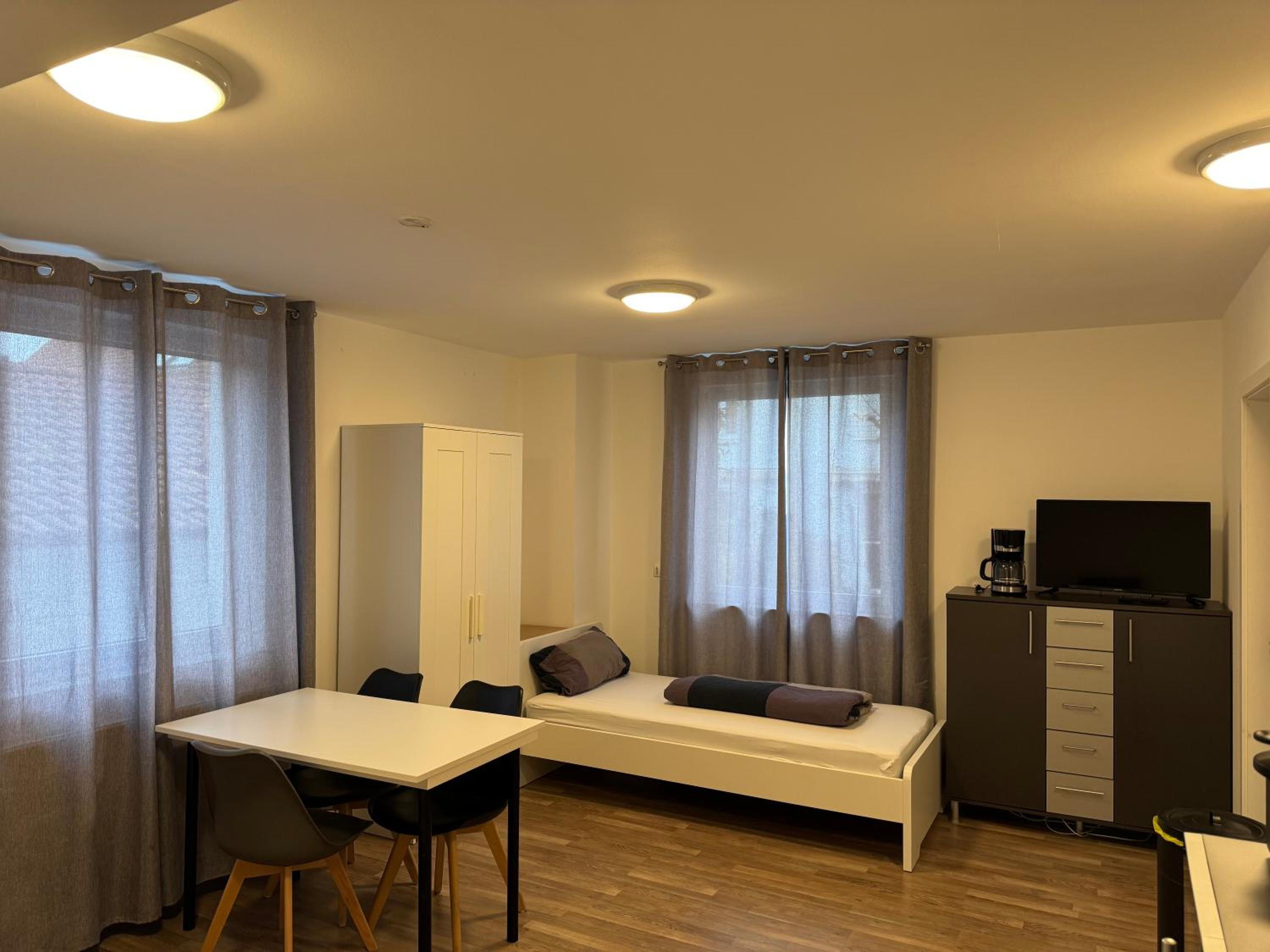 Apartment - Ground Floor photo 2