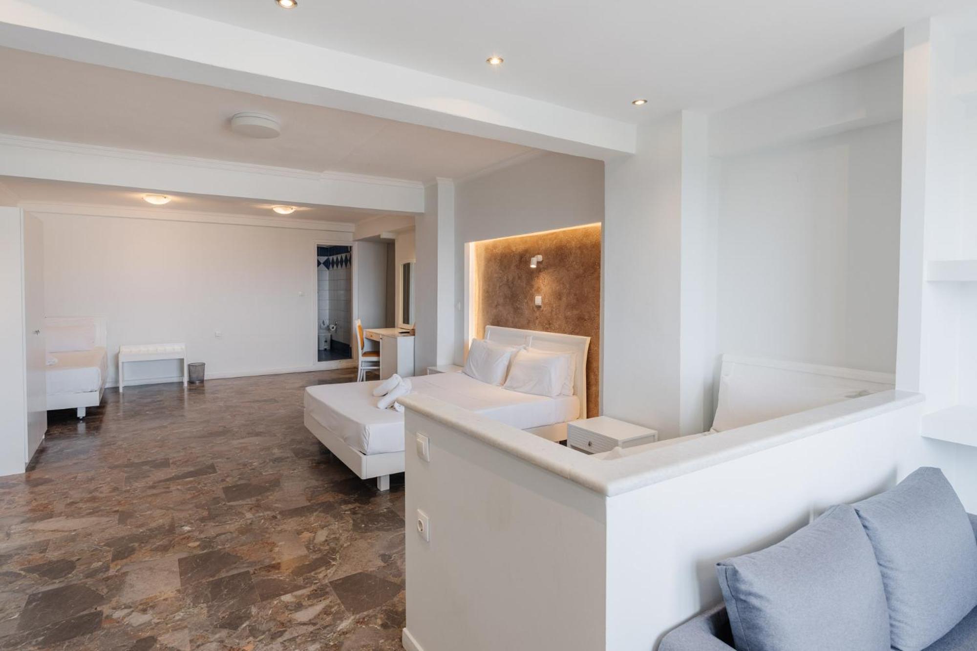 King Suite With Balcony