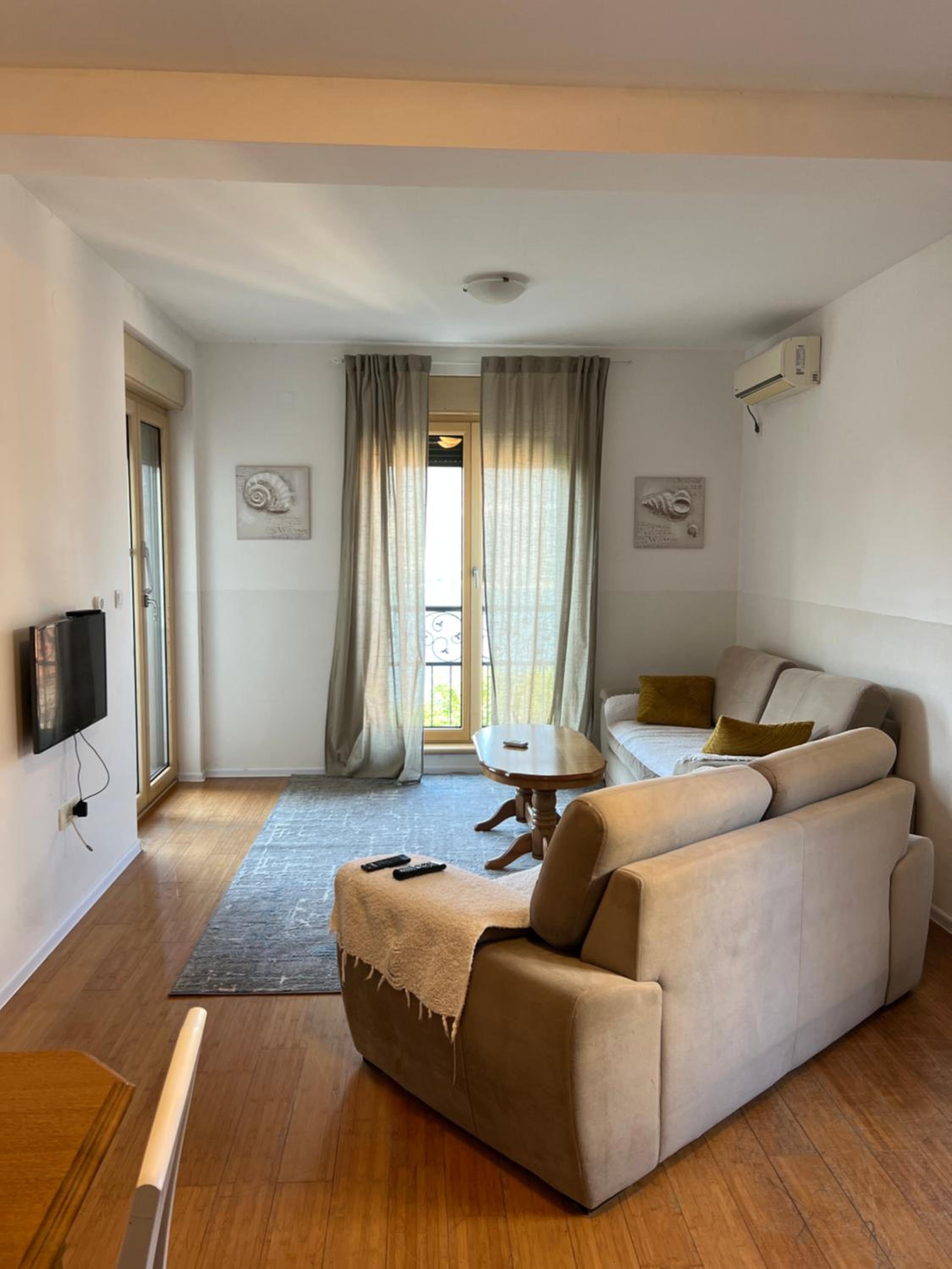 Two-Bedroom Deluxe Apartment with Balcony photo 3