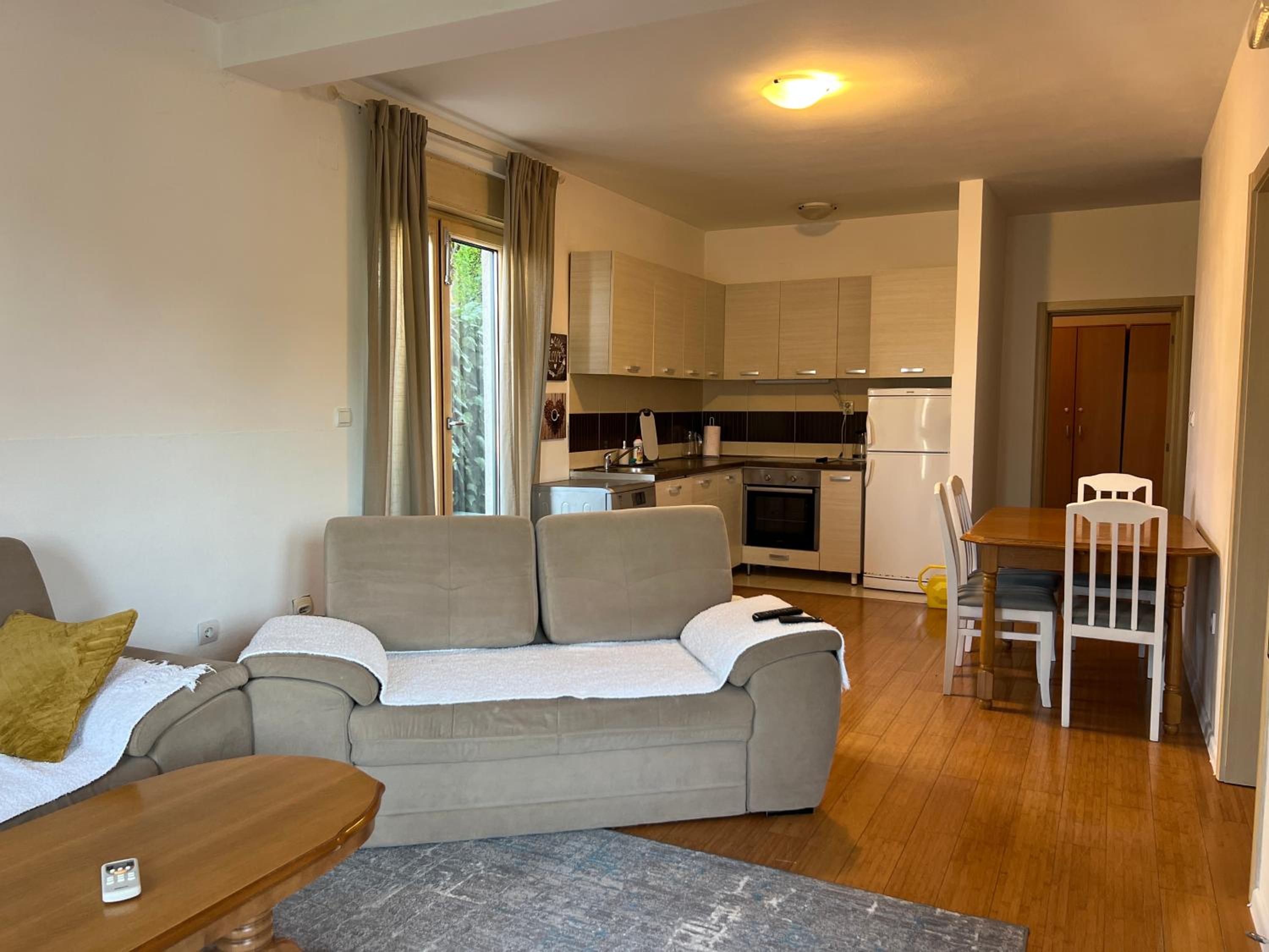 Two-Bedroom Deluxe Apartment with Balcony photo 1