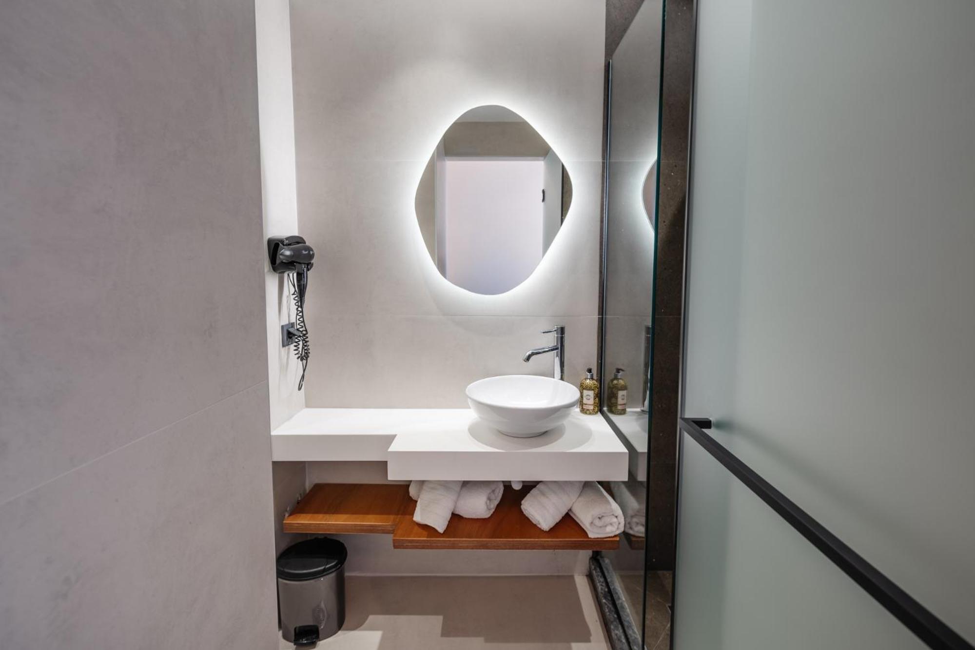 Deluxe Double Room with Balcony and Pontikonisi island view, photo 6