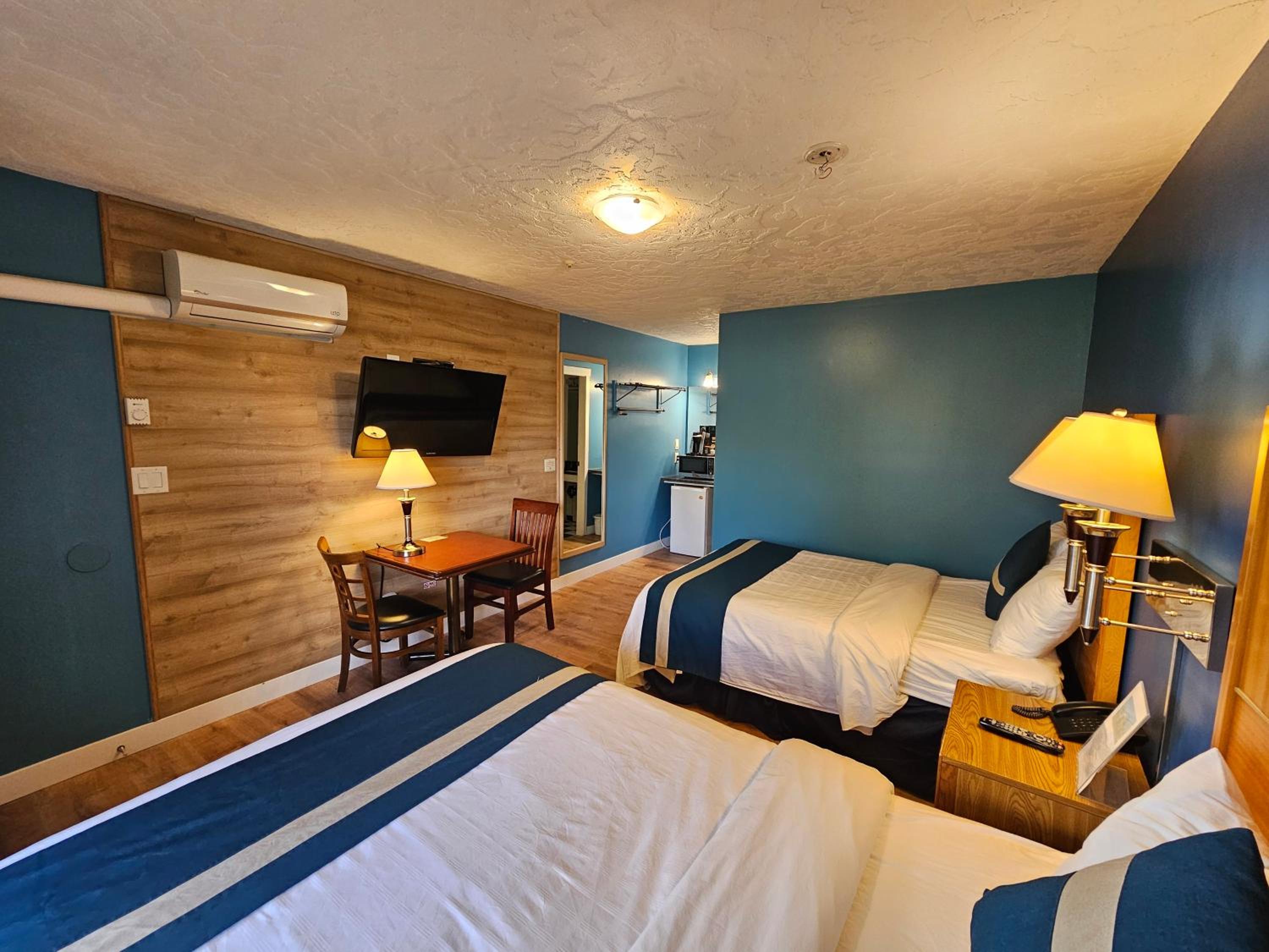 Standard Queen Room photo 1