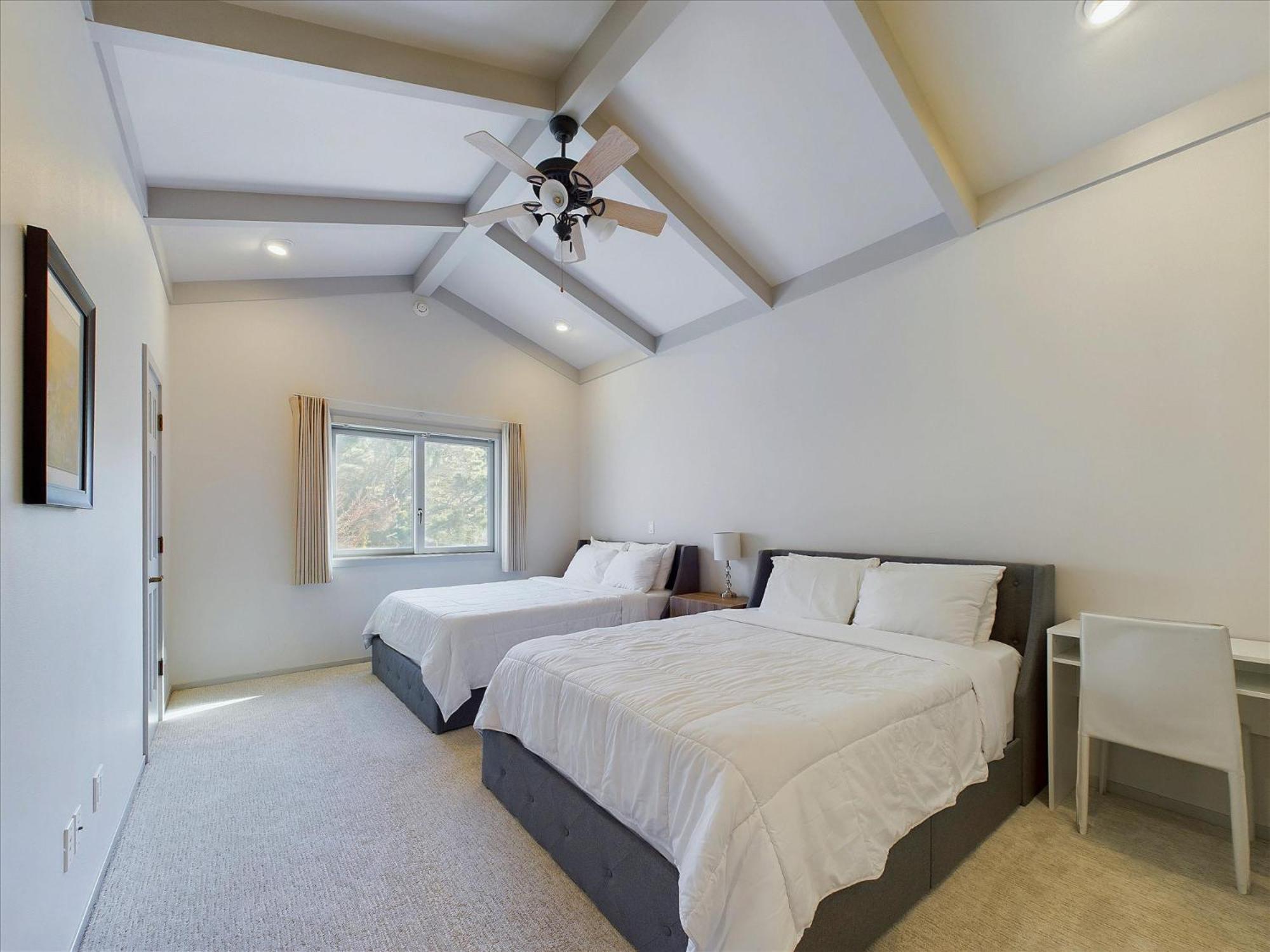 One-Bedroom House photo 2