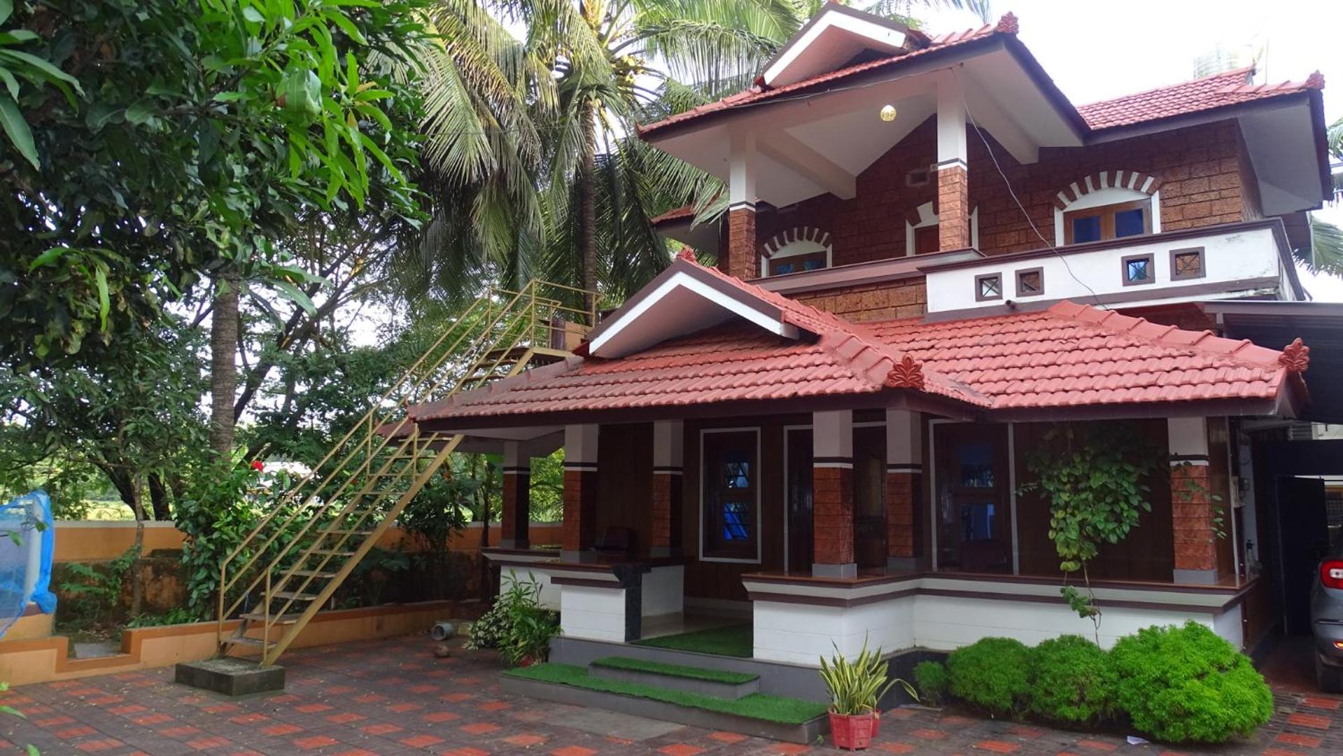 Three-Bedroom Villa photo 2