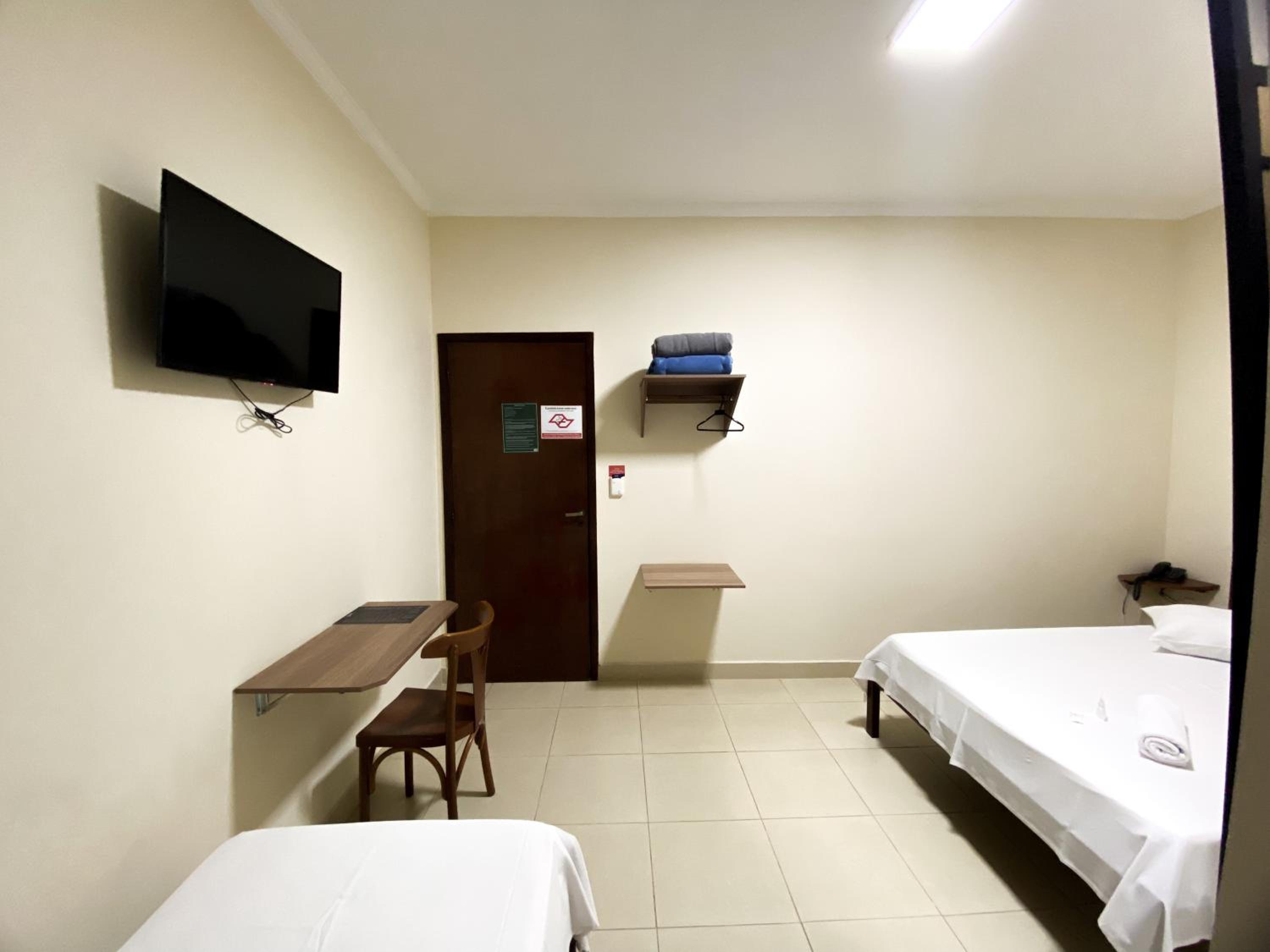 Standard Triple Room - Photo 3