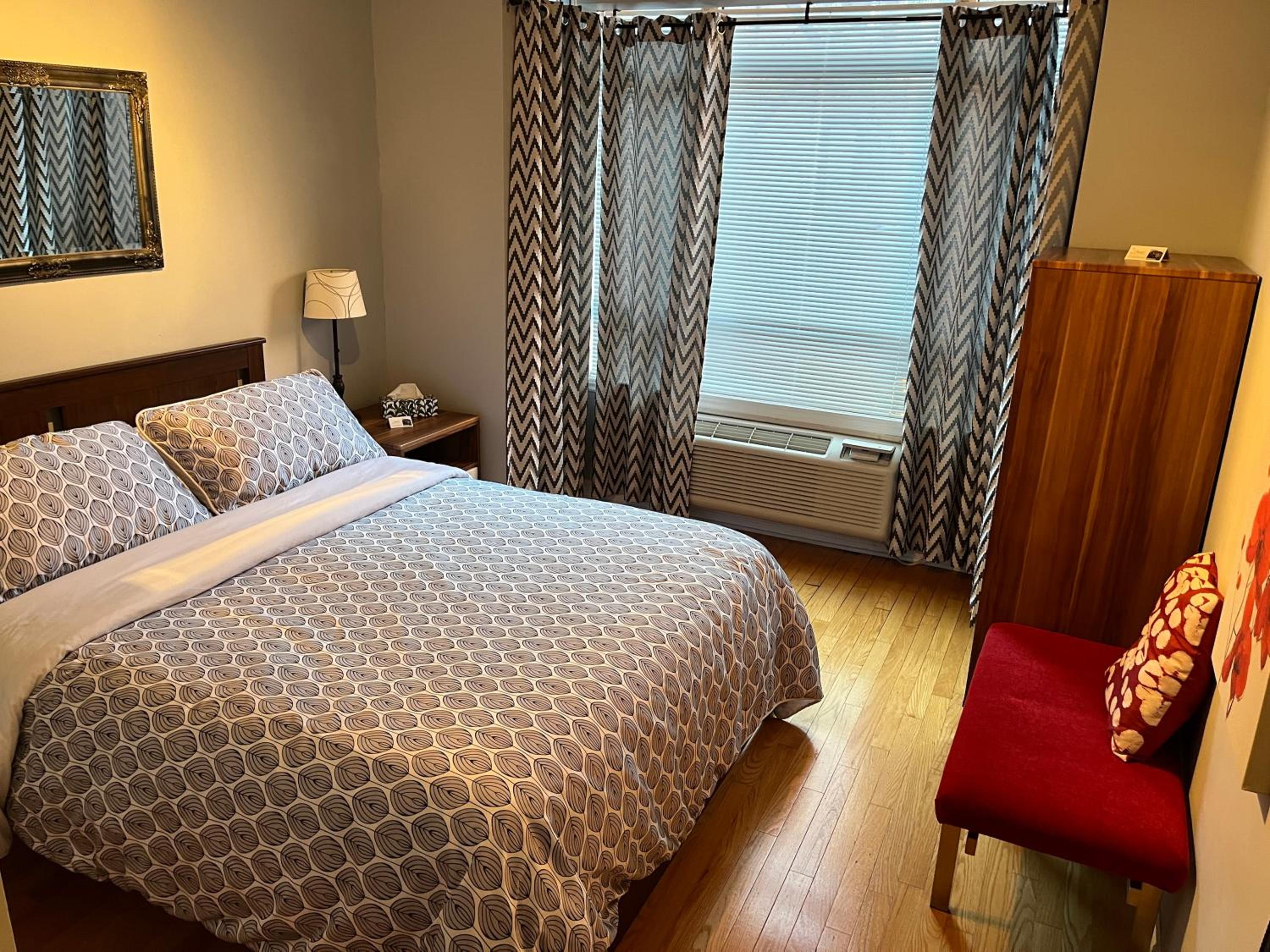 Corporate Suite 203