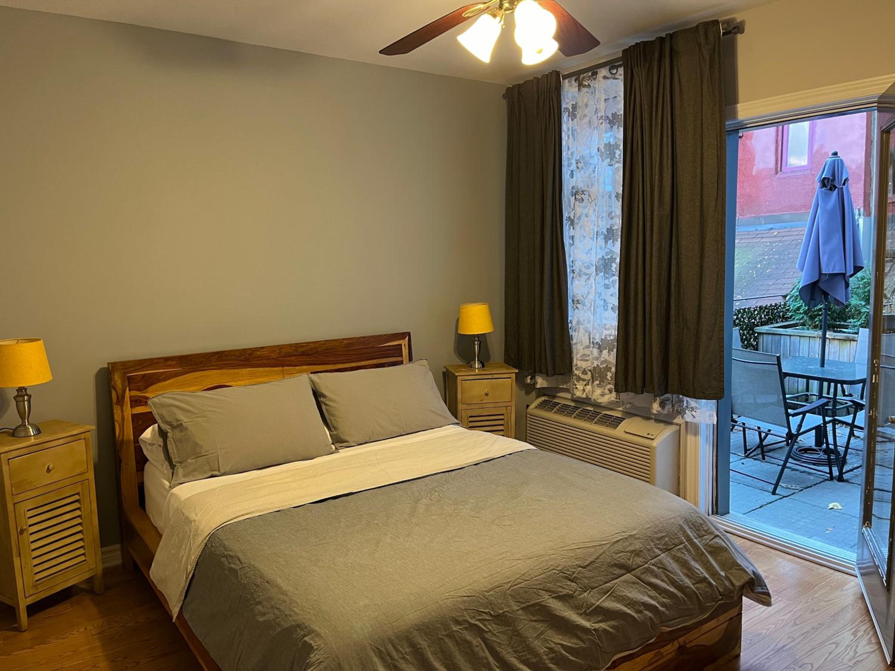 Courtyard Suite 104 thumbnail 5