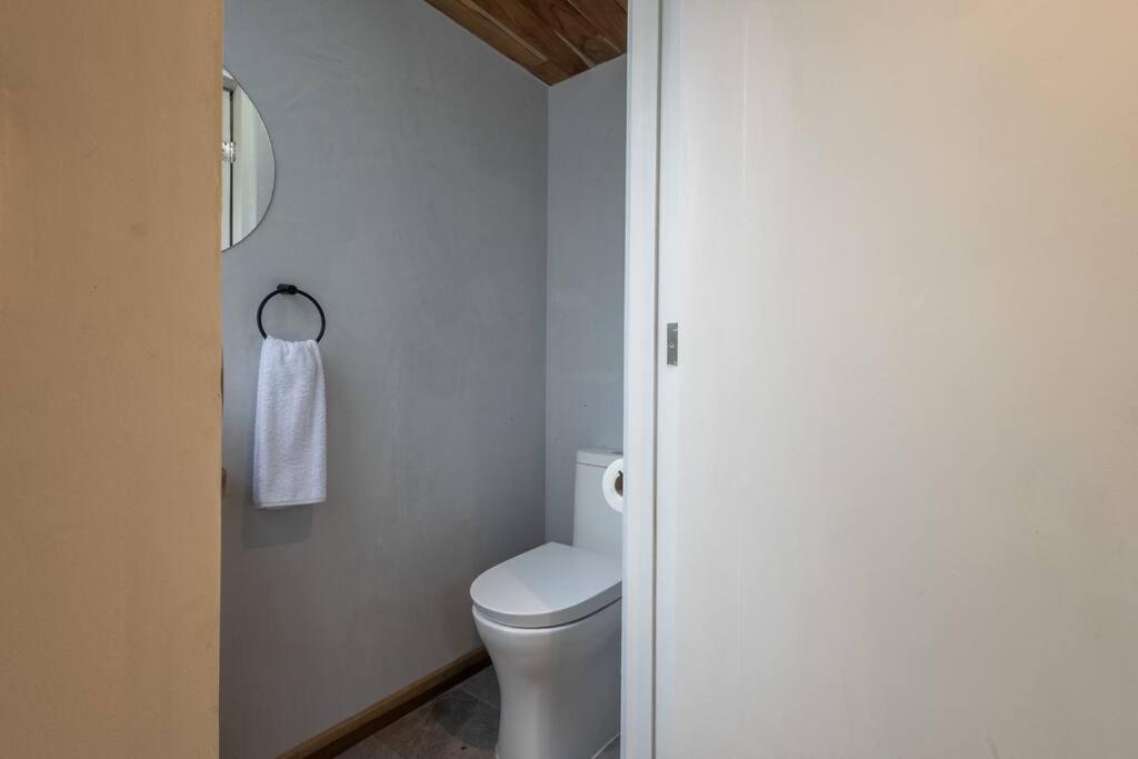 One-Bedroom House photo 2