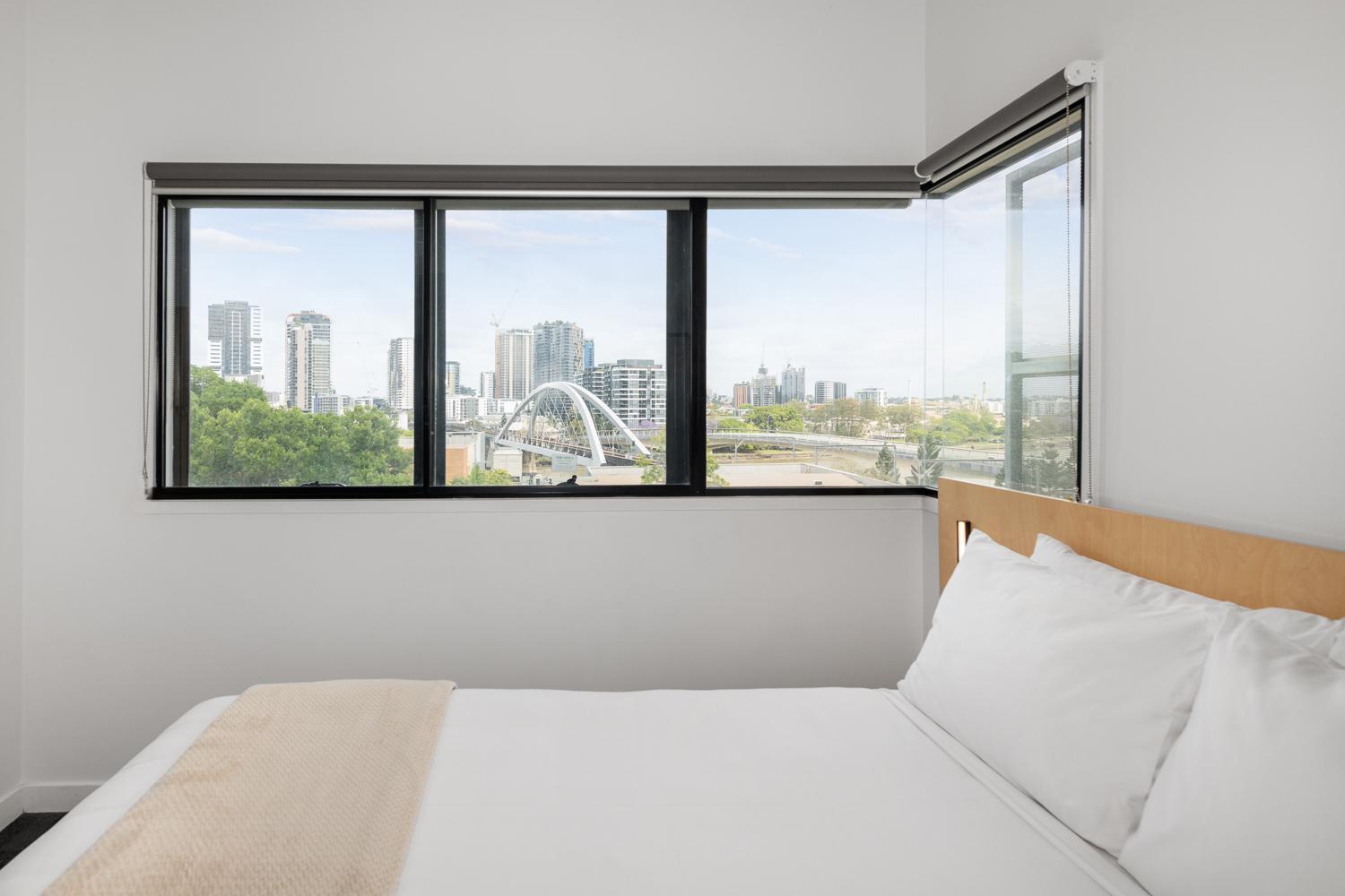 Queen River View with Ensuite