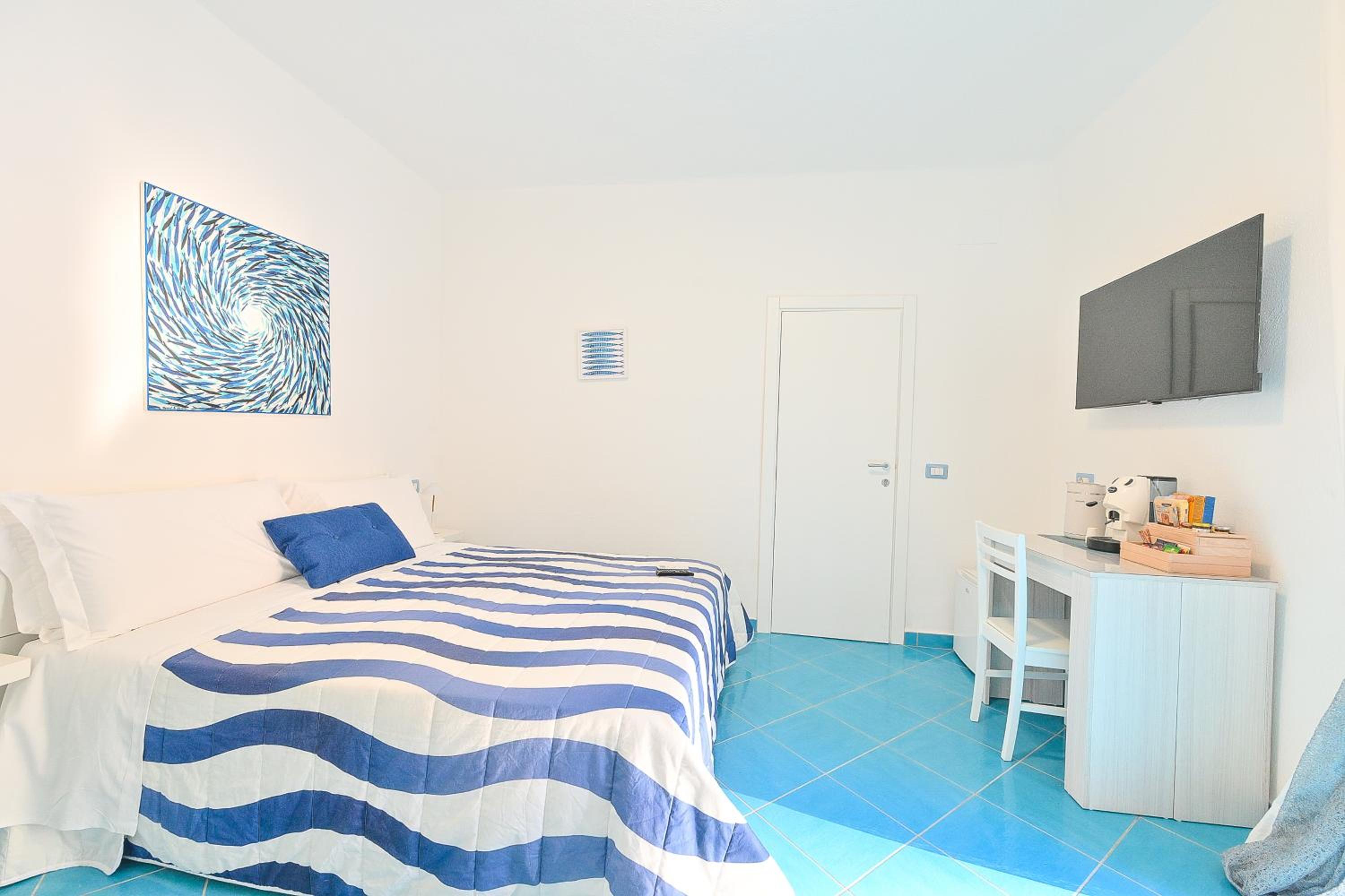 Comfort Room with Breakfast Corner