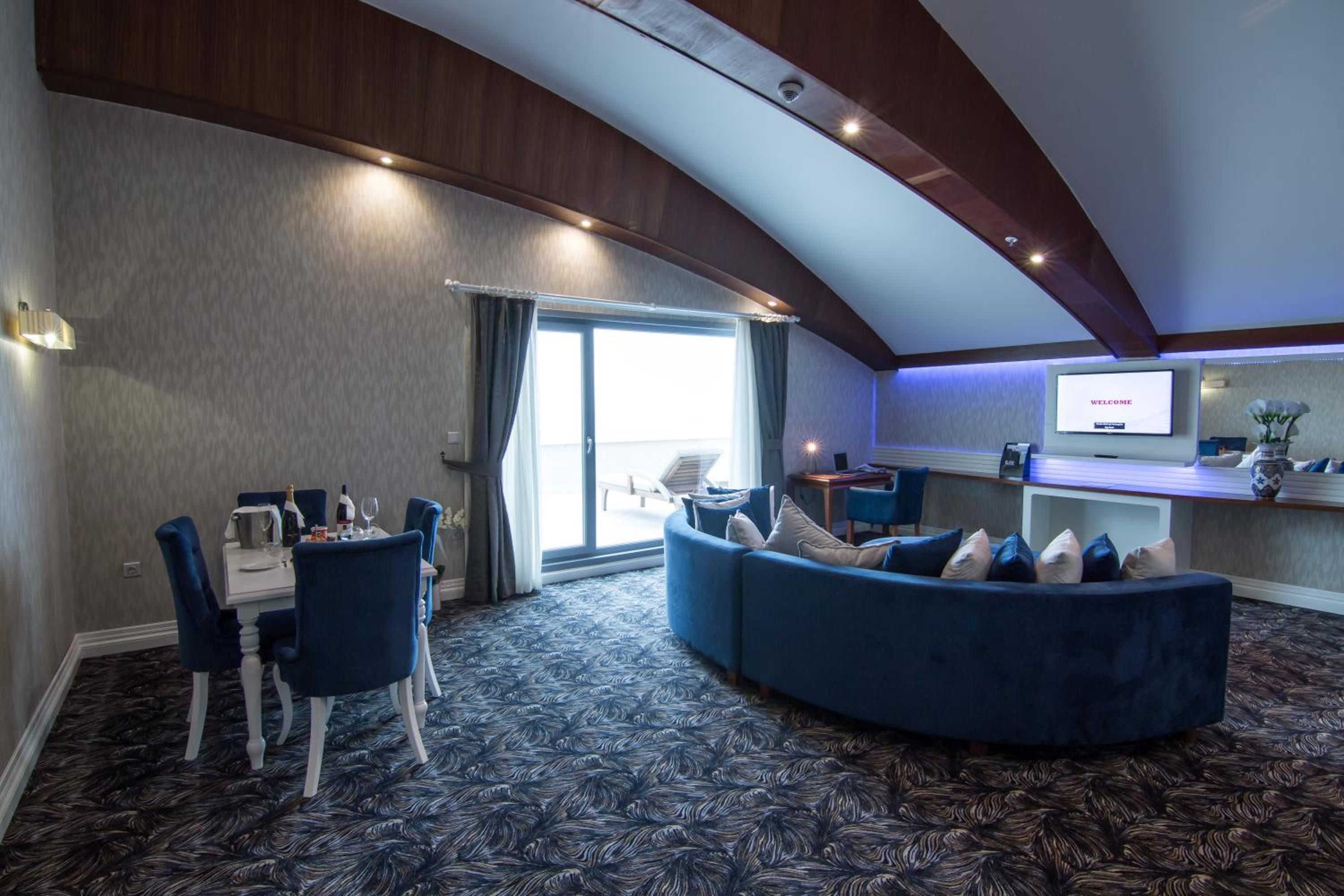 King Suite - Photo 1