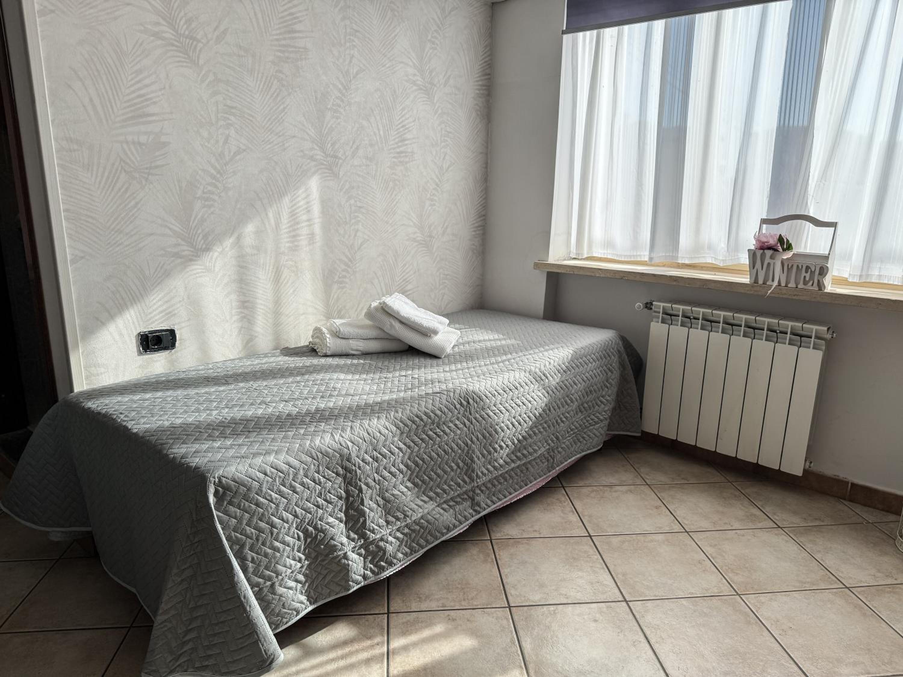 Triple Room With Private Bathroom photo 2