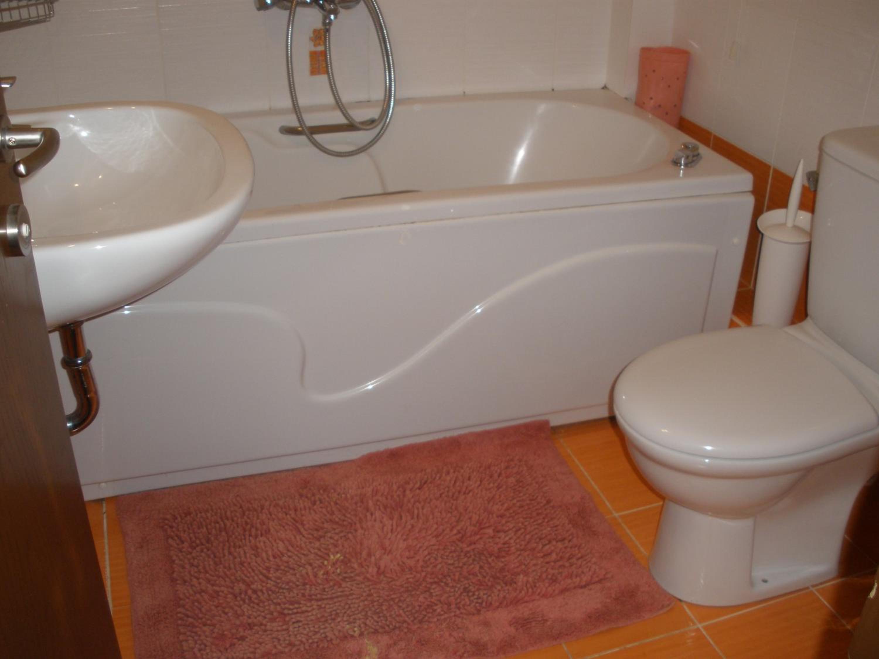Double Room with Spa Bath photo 3