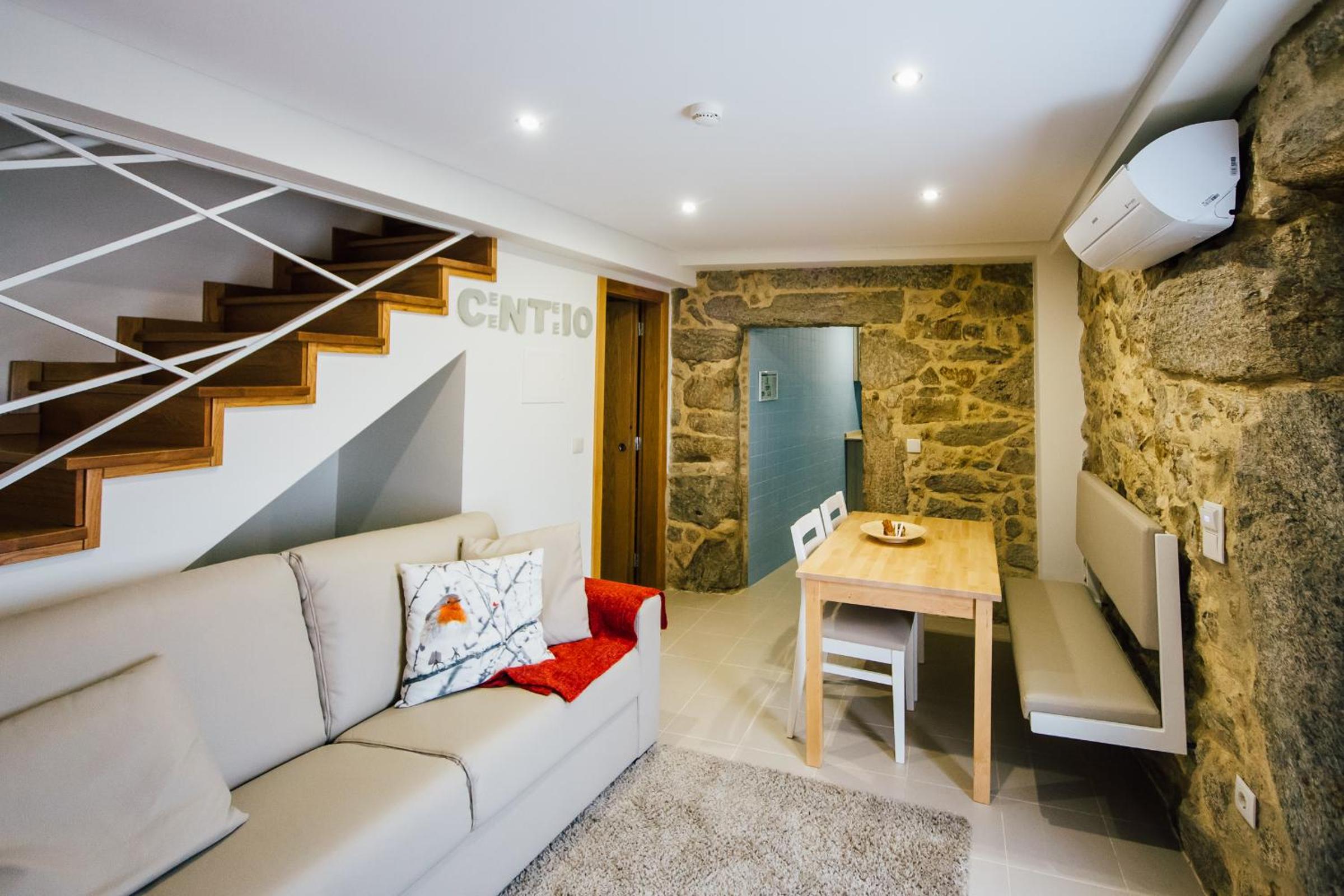 Duplex Apartment - Photo 3