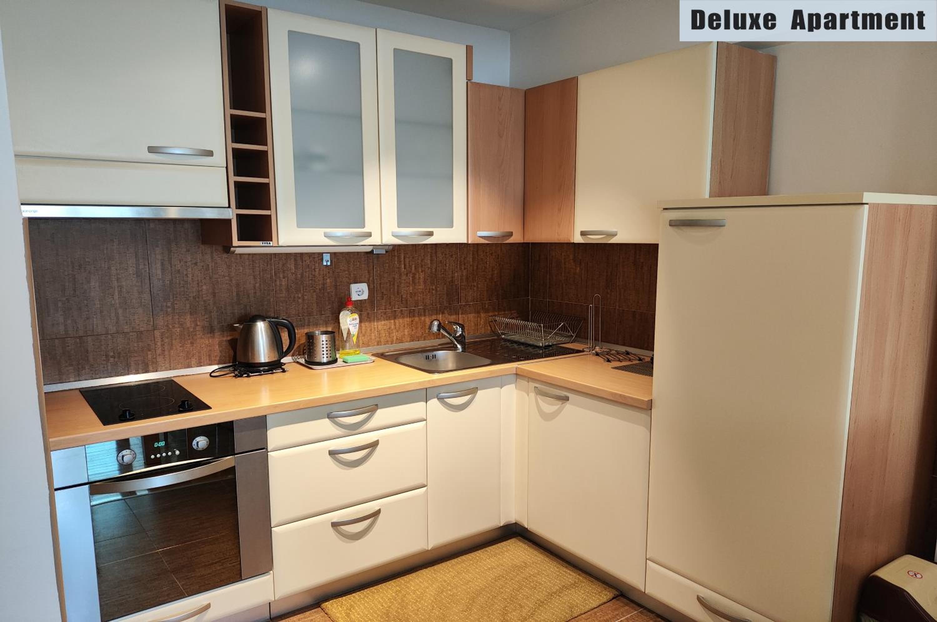Deluxe Apartment photo 2
