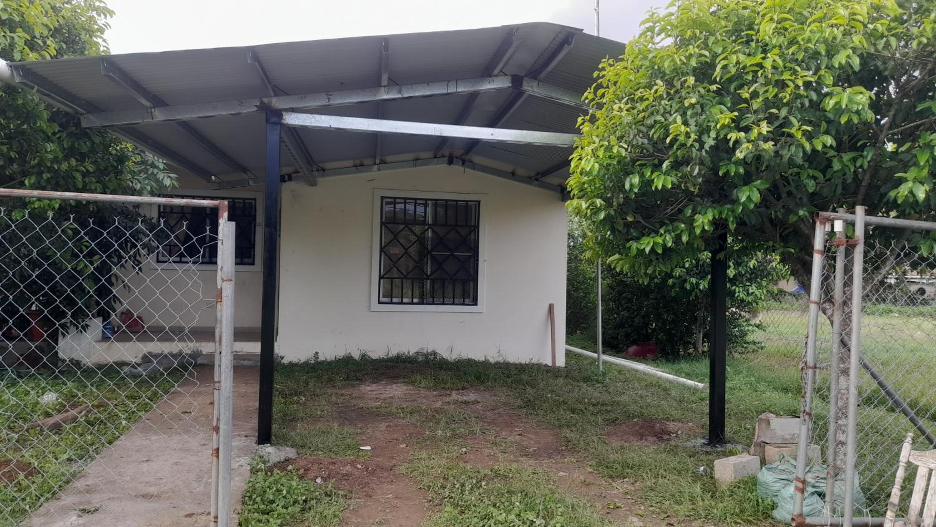 Two-Bedroom House photo 3