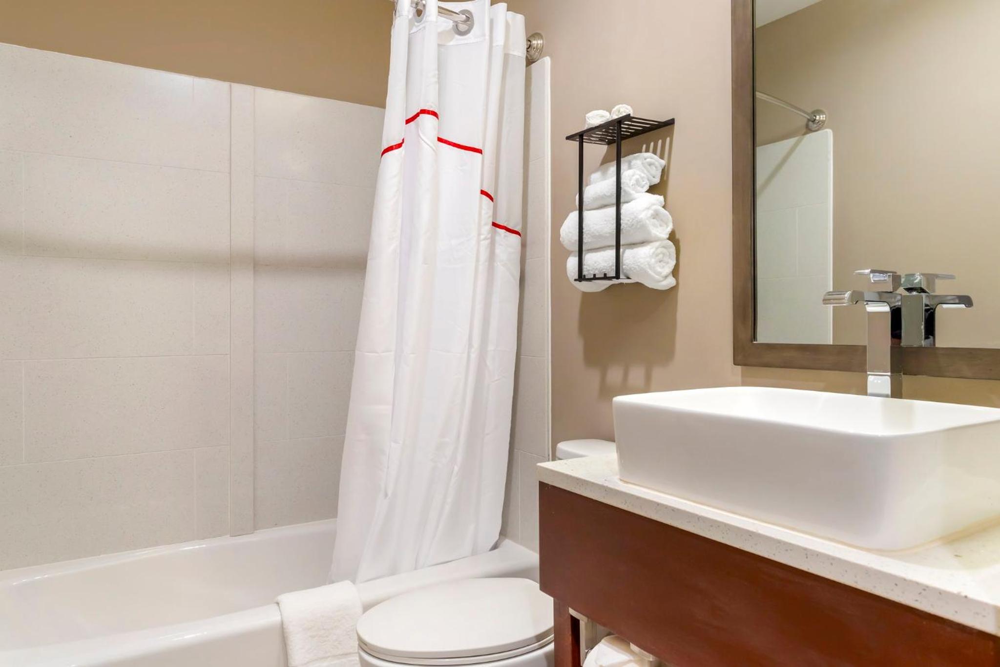 Premium Room with Two Queen Beds Smoke Free (Upgraded Bedding and Snack Box) - Photo 11