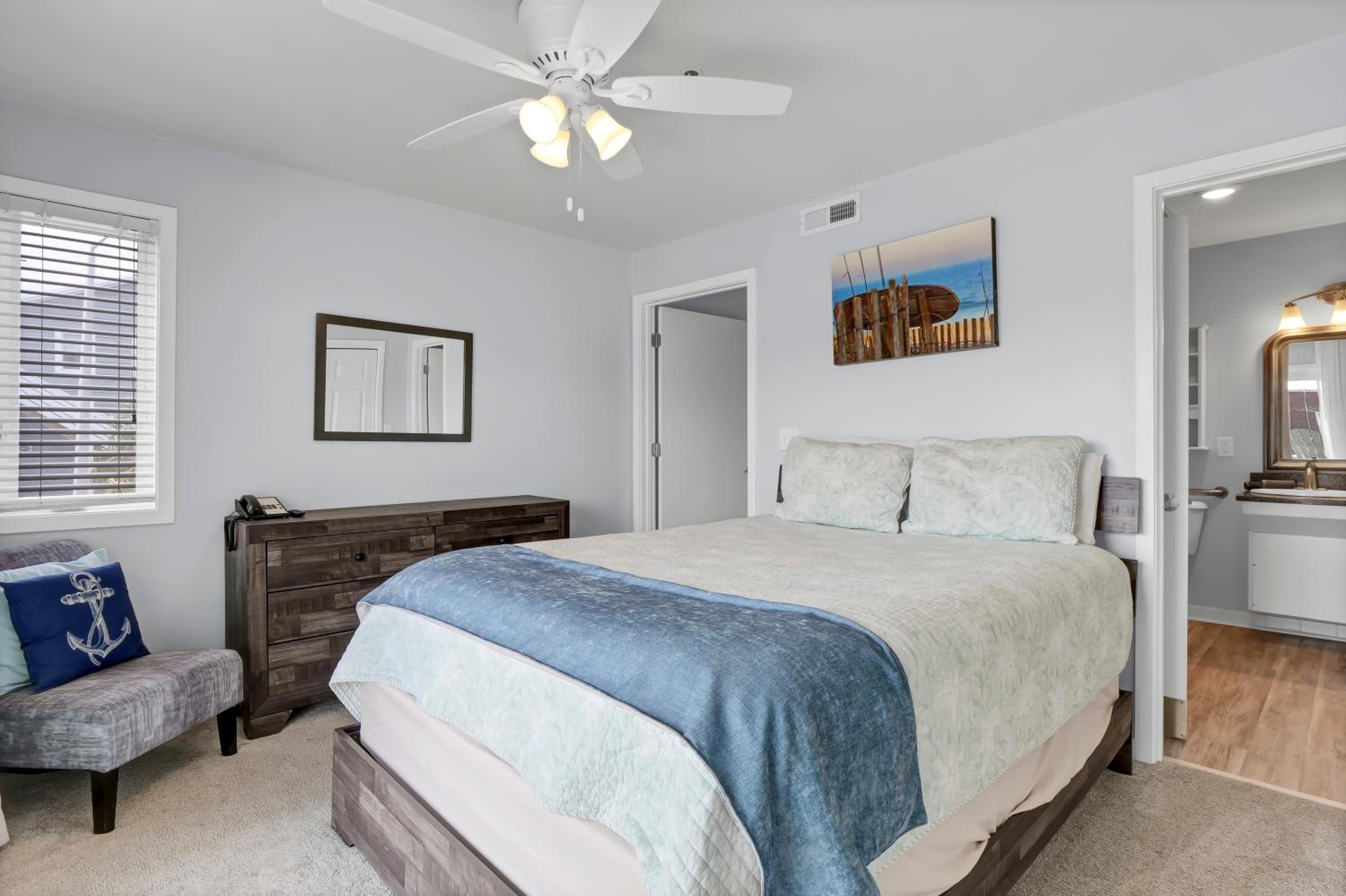 Queen Suite with Sea View