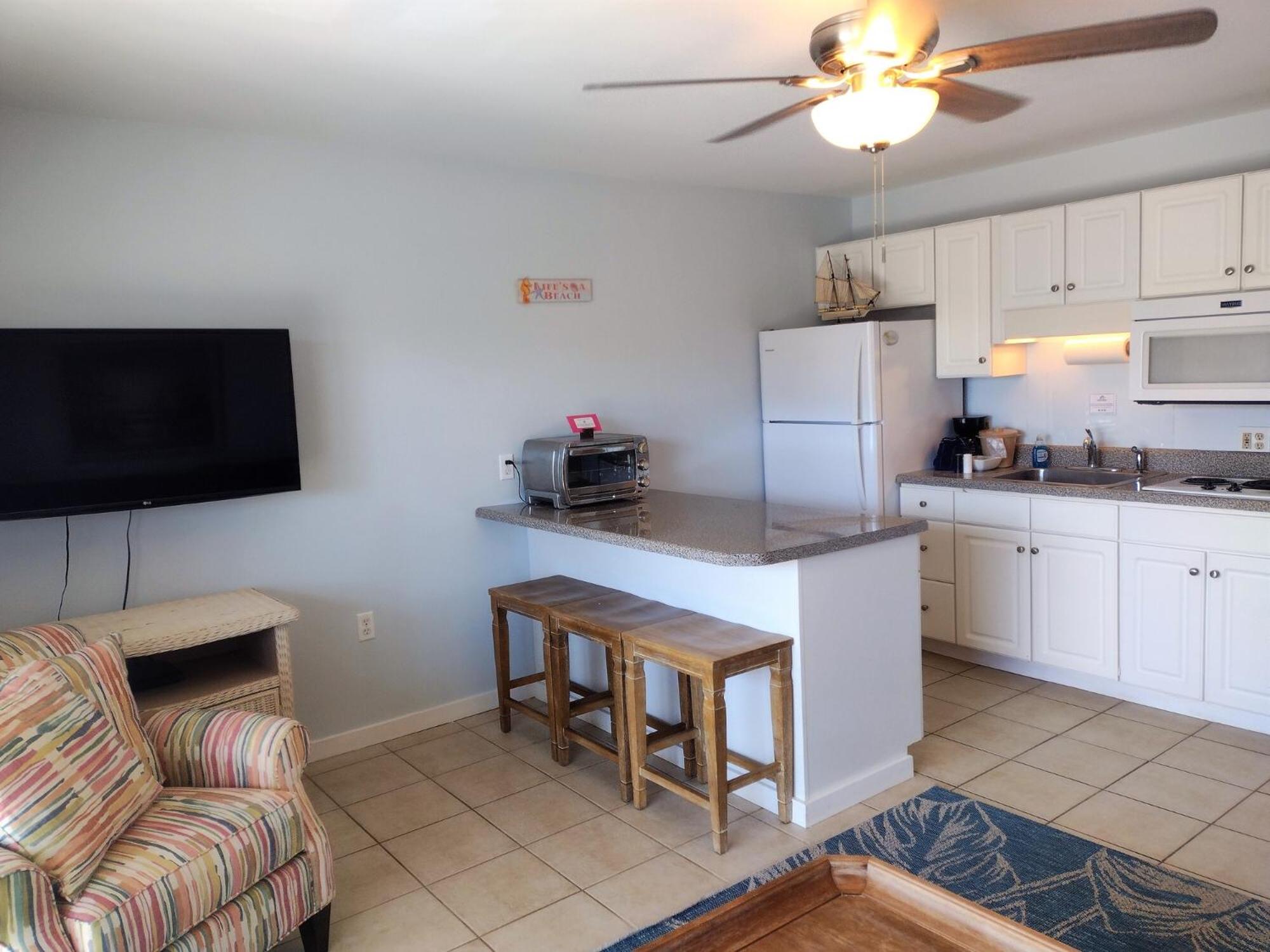King Suite with Ocean View photo 3