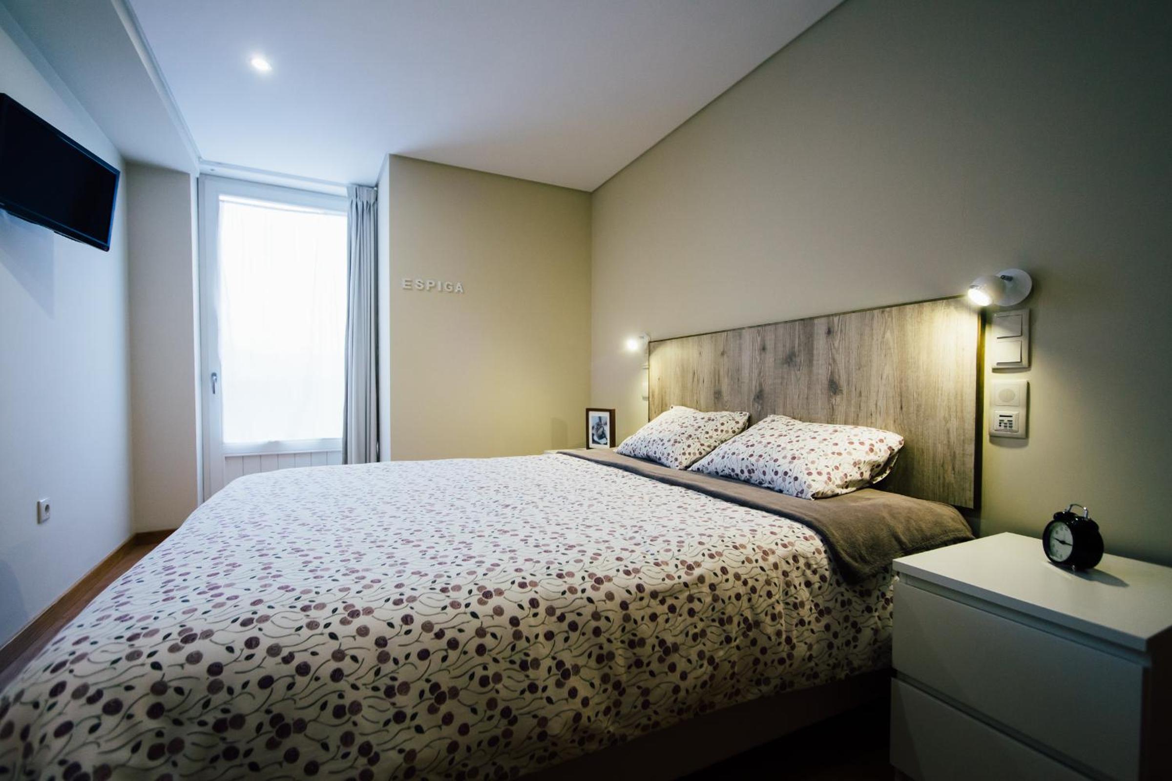 Suite - Photo 1