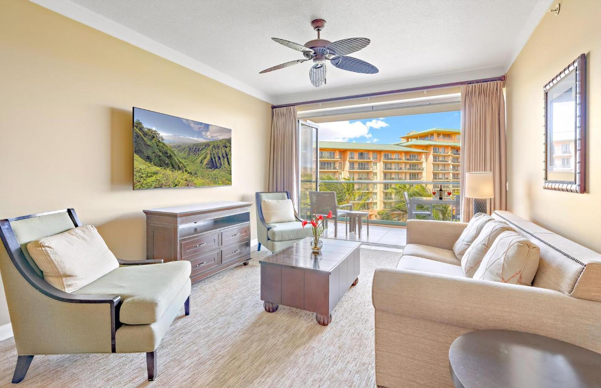 One-Bedroom Family Suite with Sea View
