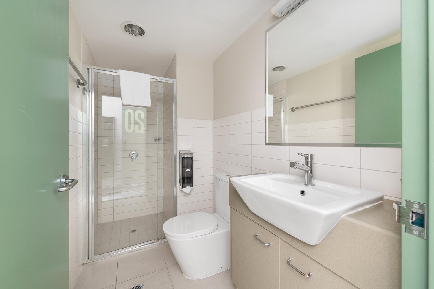 Twin Room with Private Bathroom