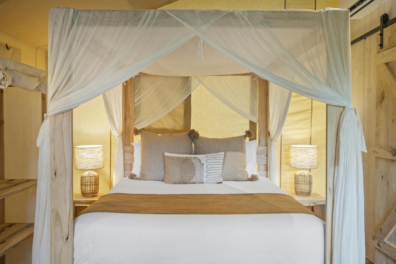 Studio Safari Tent