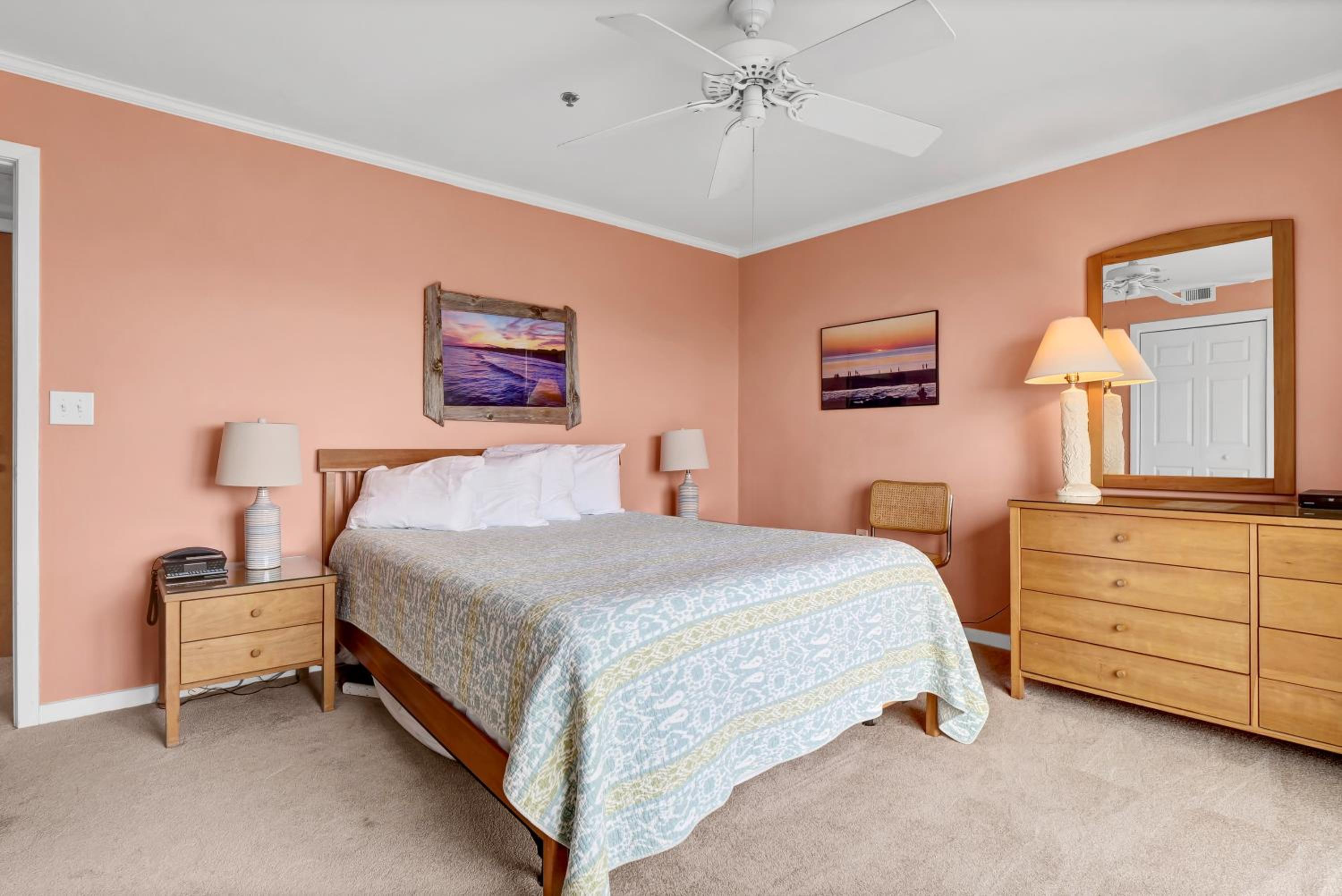 Queen Suite with Sea View photo 1