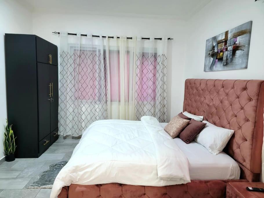 Three-Bedroom Villa photo 2