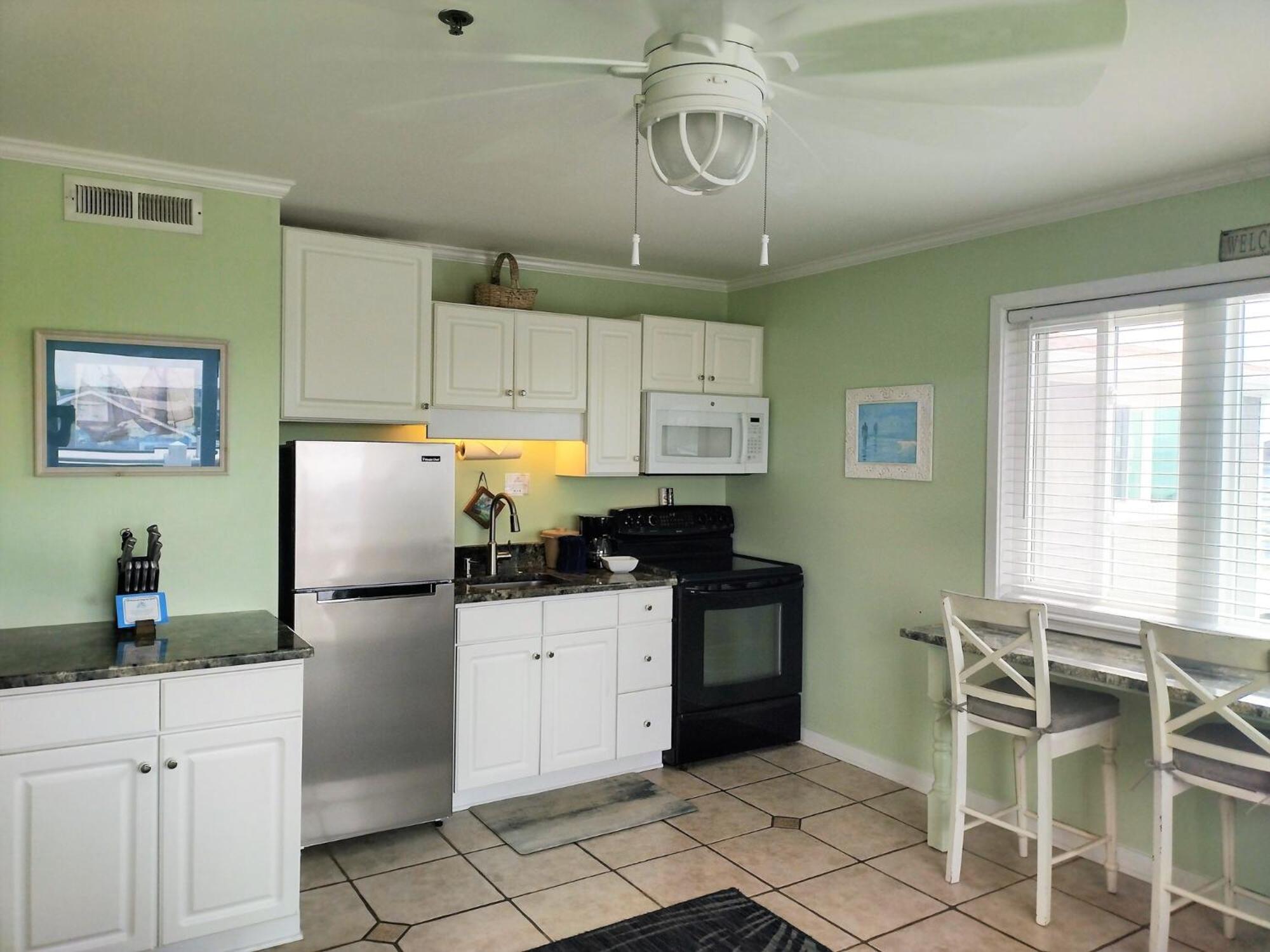 King Suite with Ocean View photo 3