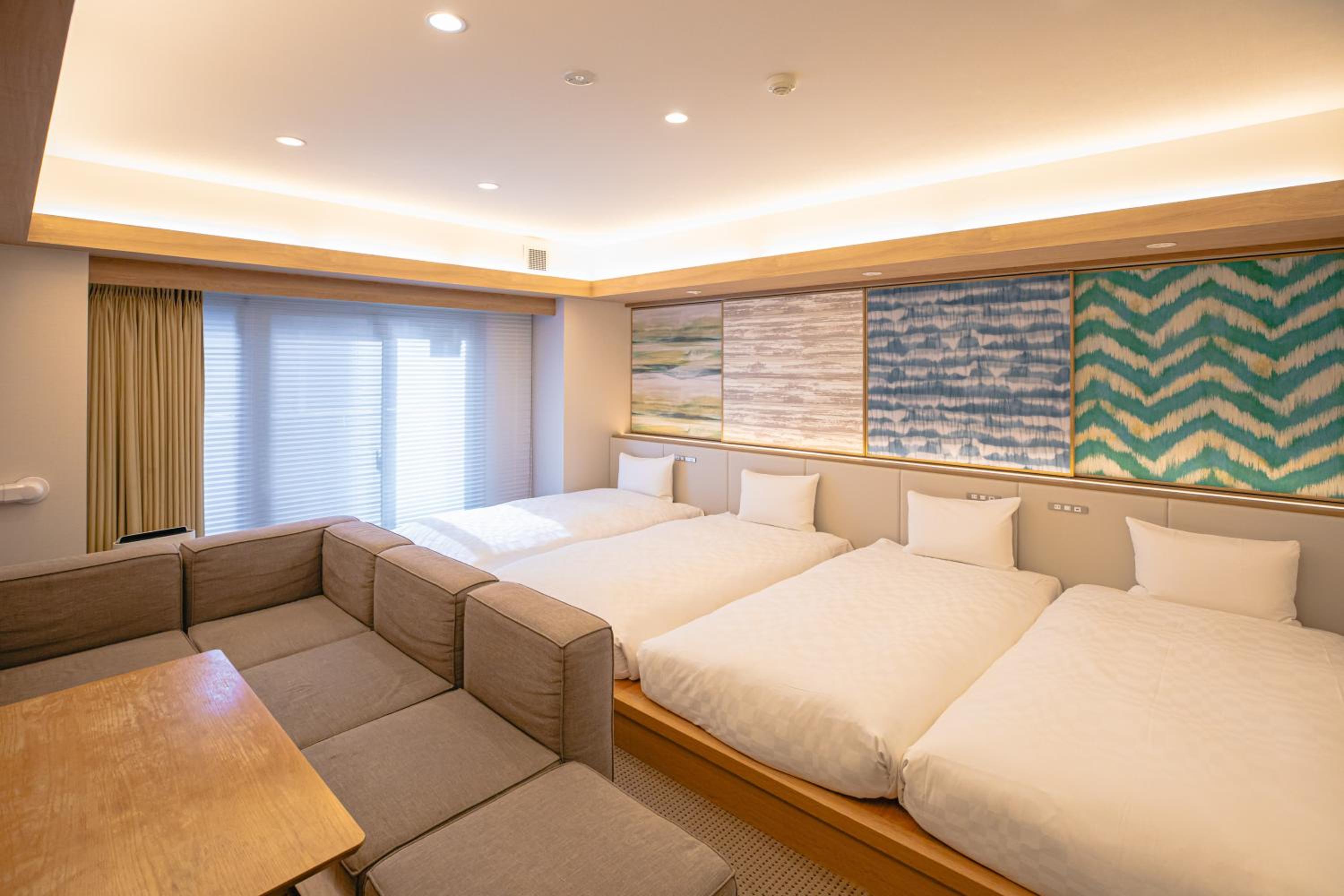 Deluxe Quadruple Room - Photo 1