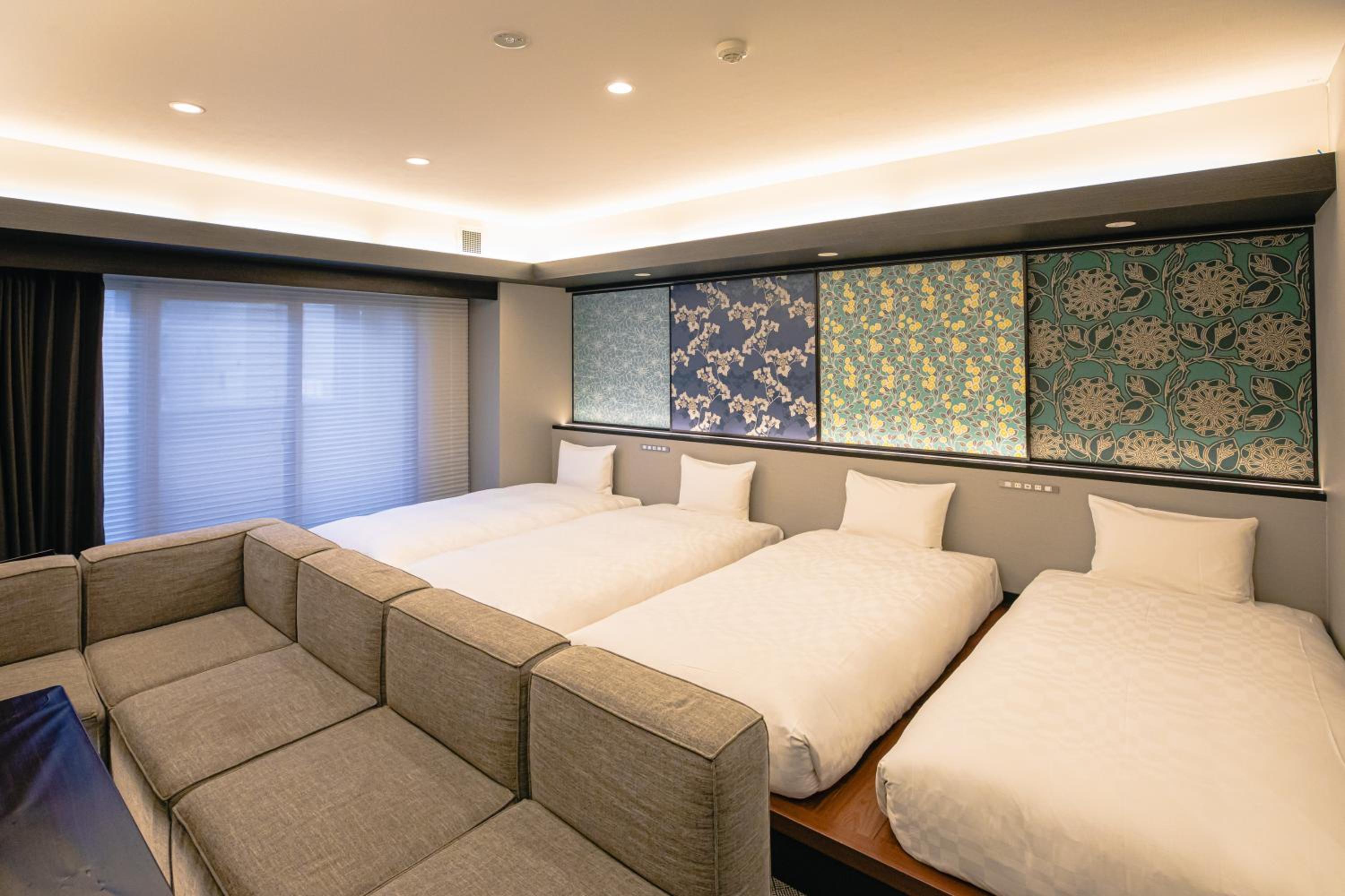 Deluxe Quadruple Room - Photo 17