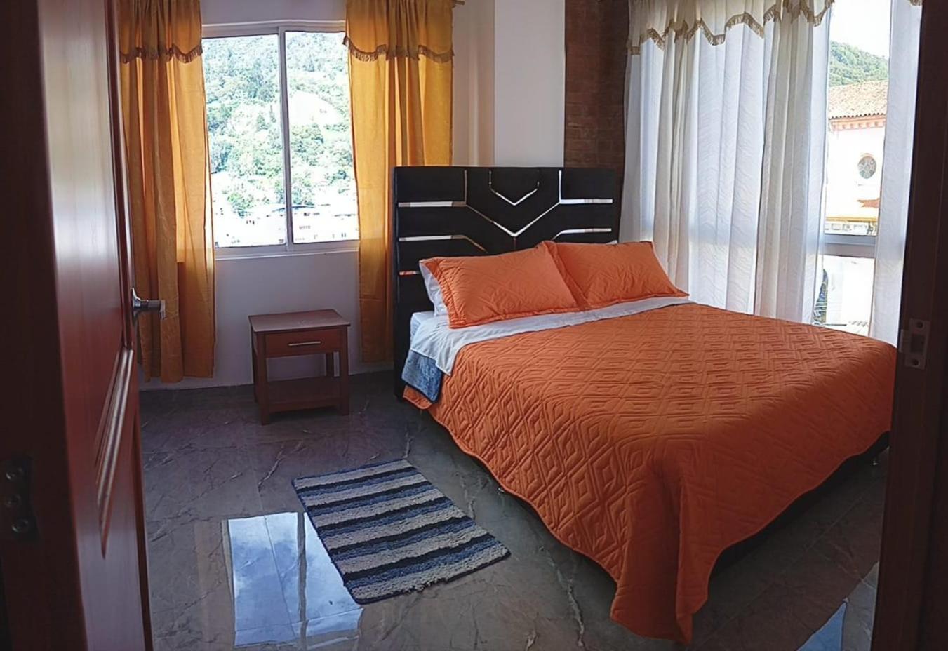 Deluxe Queen Room photo 1