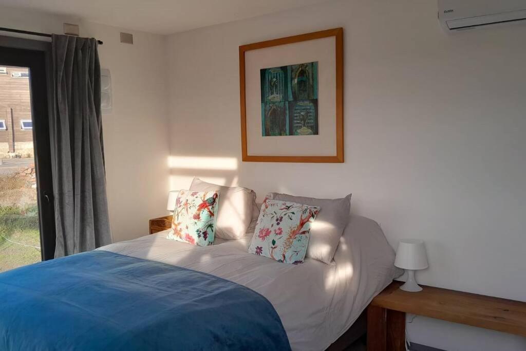 One-Bedroom House photo 2