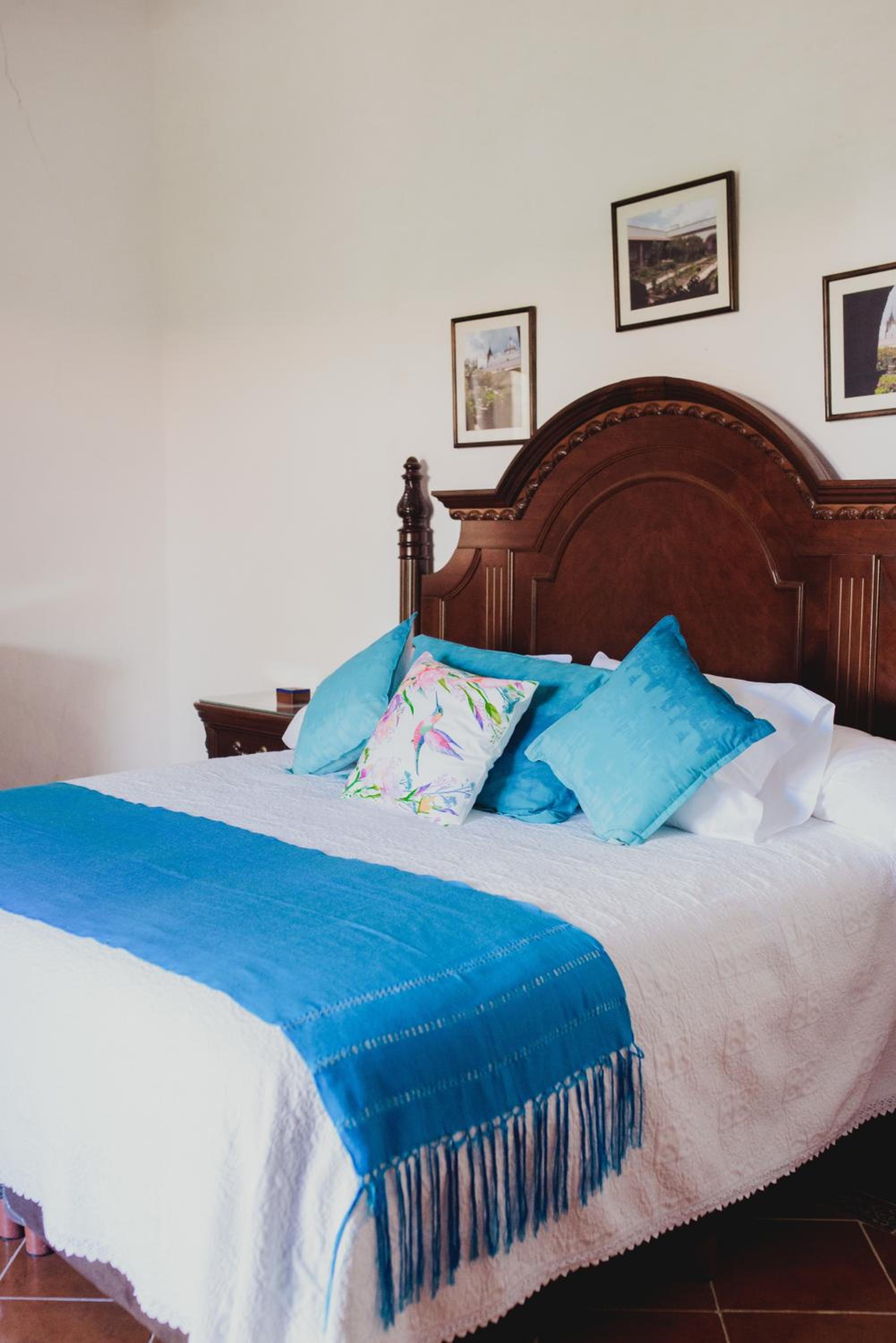 Deluxe King Room photo 1