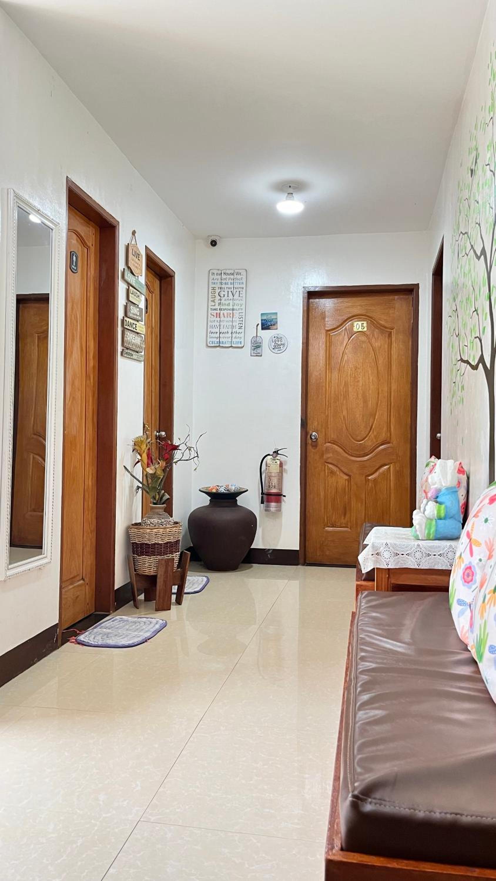 Family Room with Bathroom - Photo 4