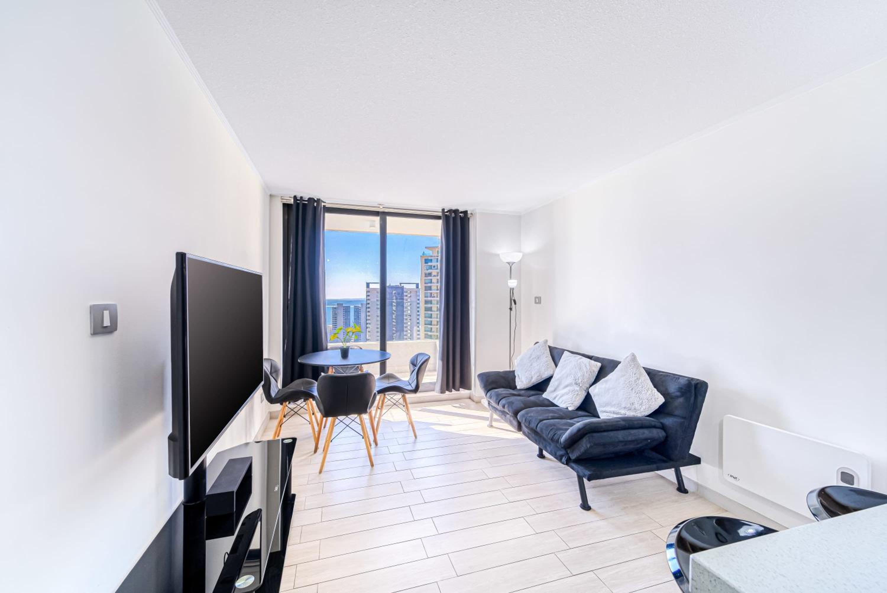 Apartment photo 2