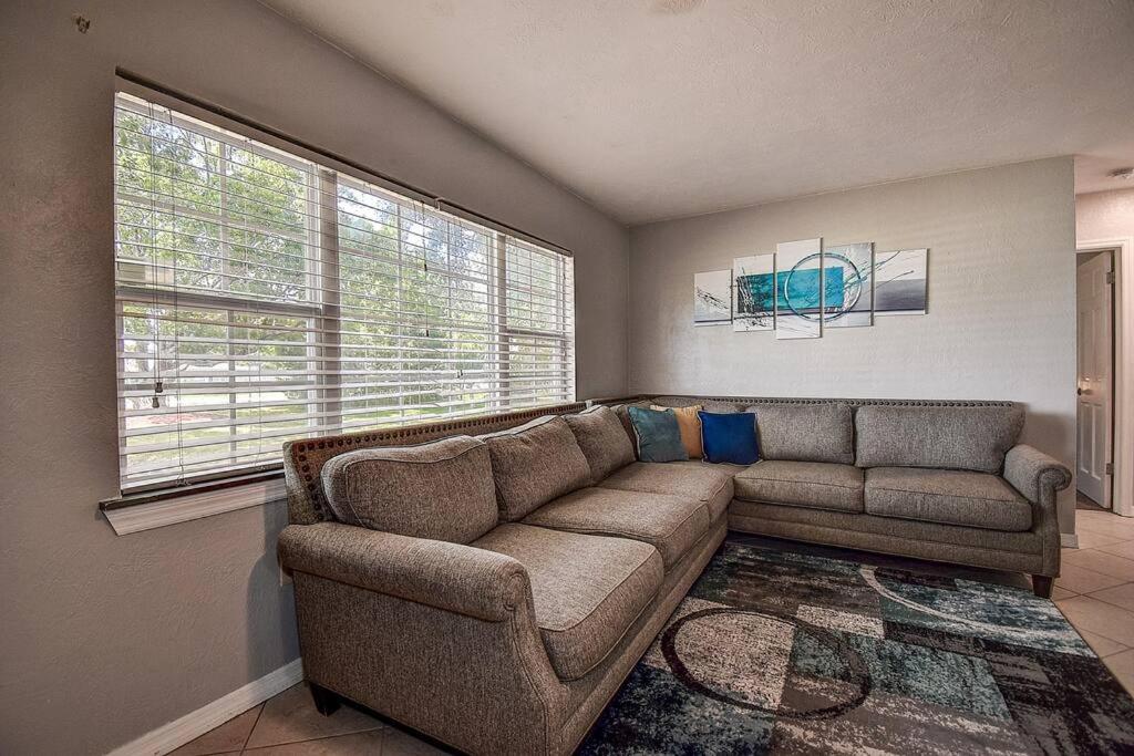 Four-Bedroom House photo 3