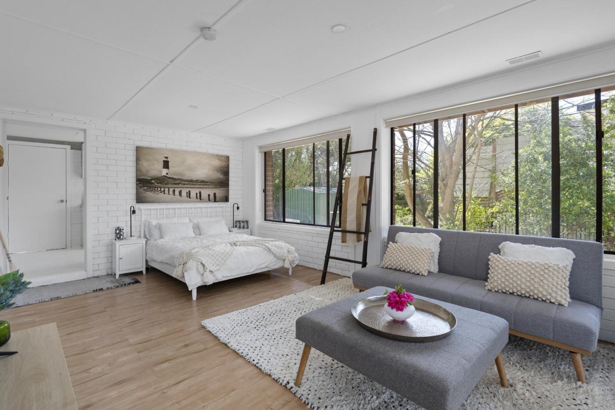 Three-Bedroom House photo 1
