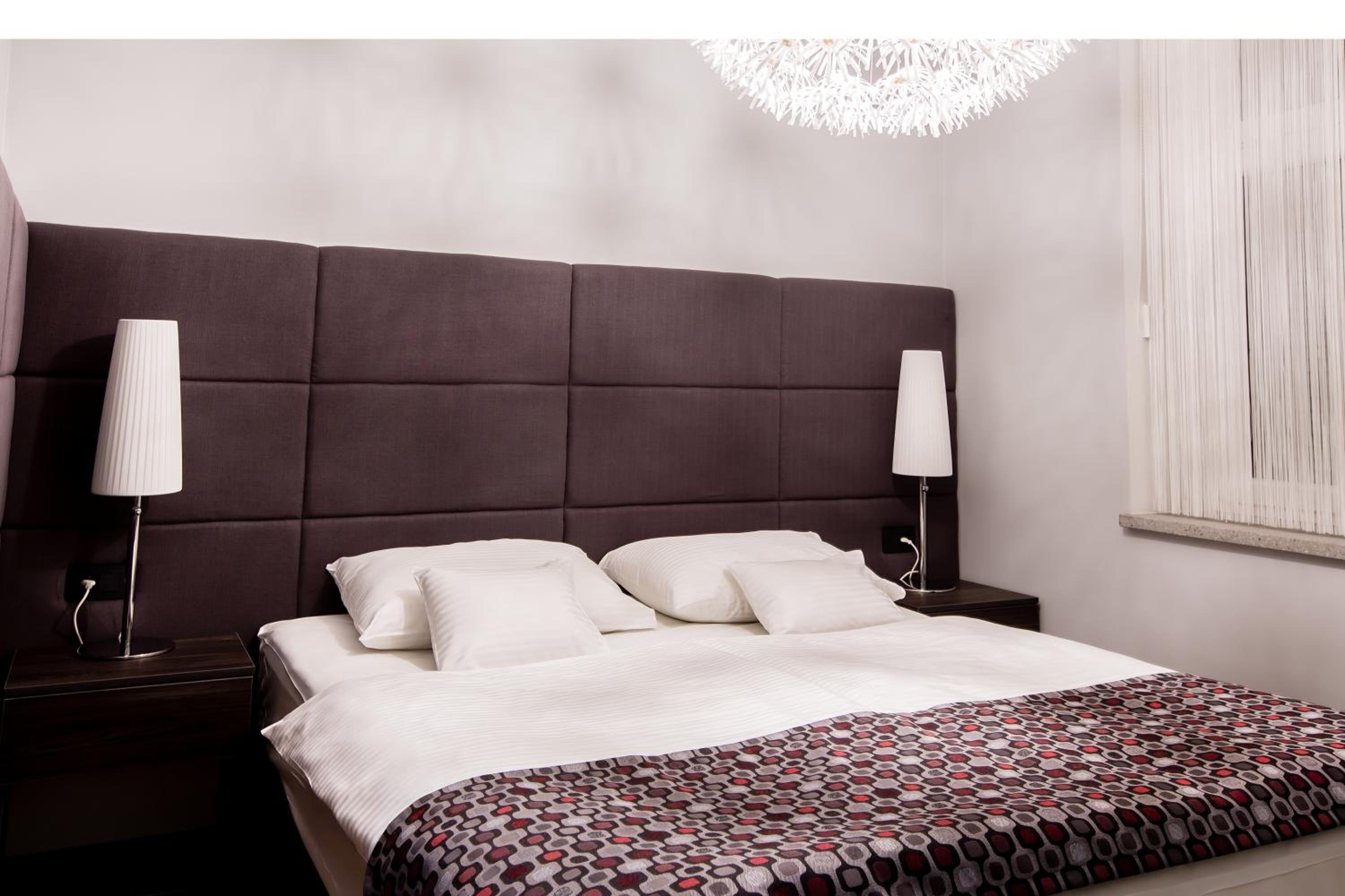 Double Room with Private Bathroom - Photo 1