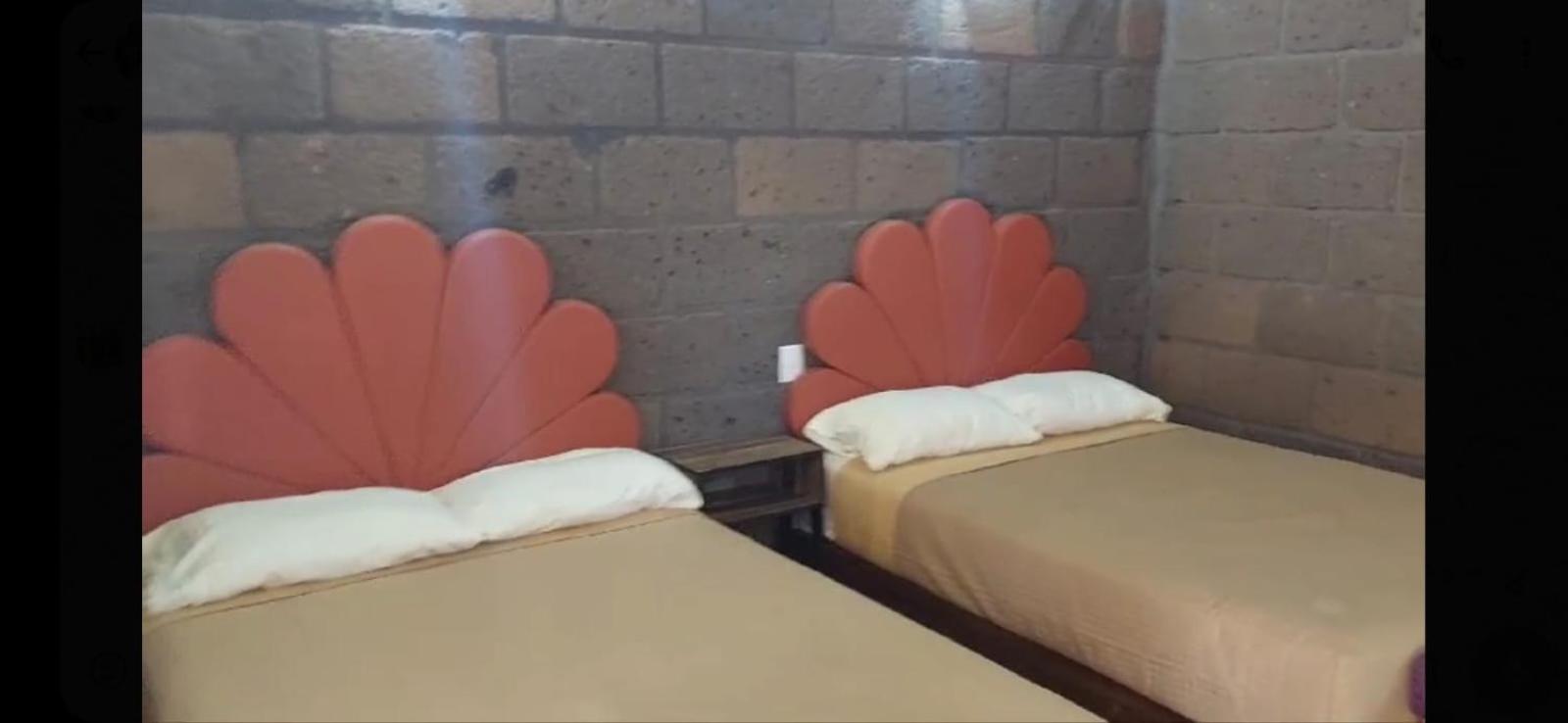 Twin Room with Private Bathroom photo 1
