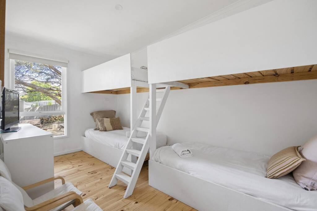Three-Bedroom House photo 1