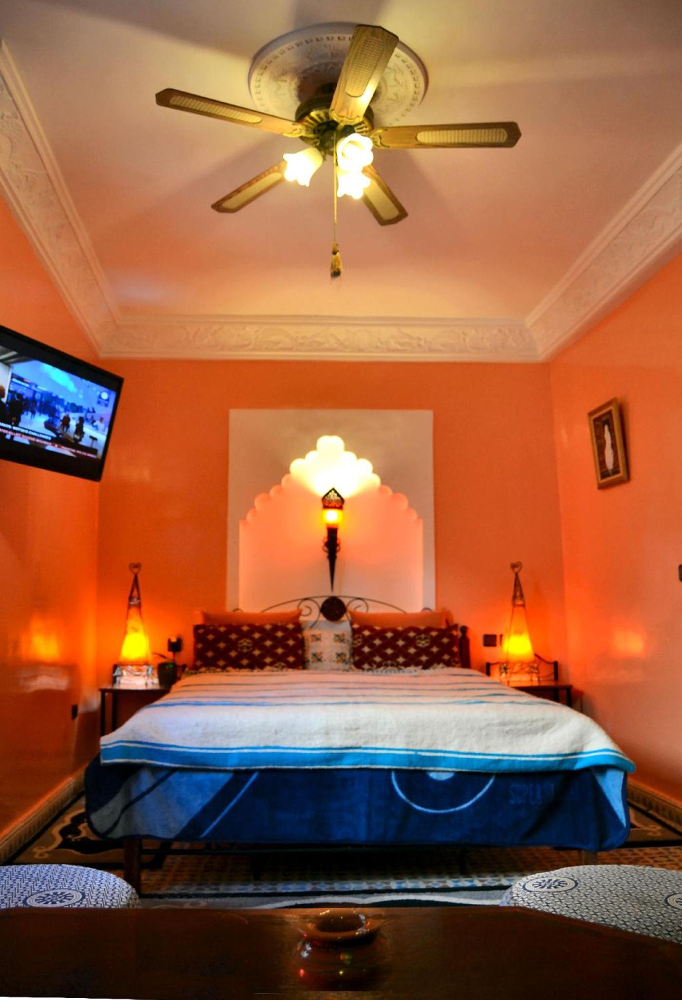Quadruple Room with Private Bathroom photo 1