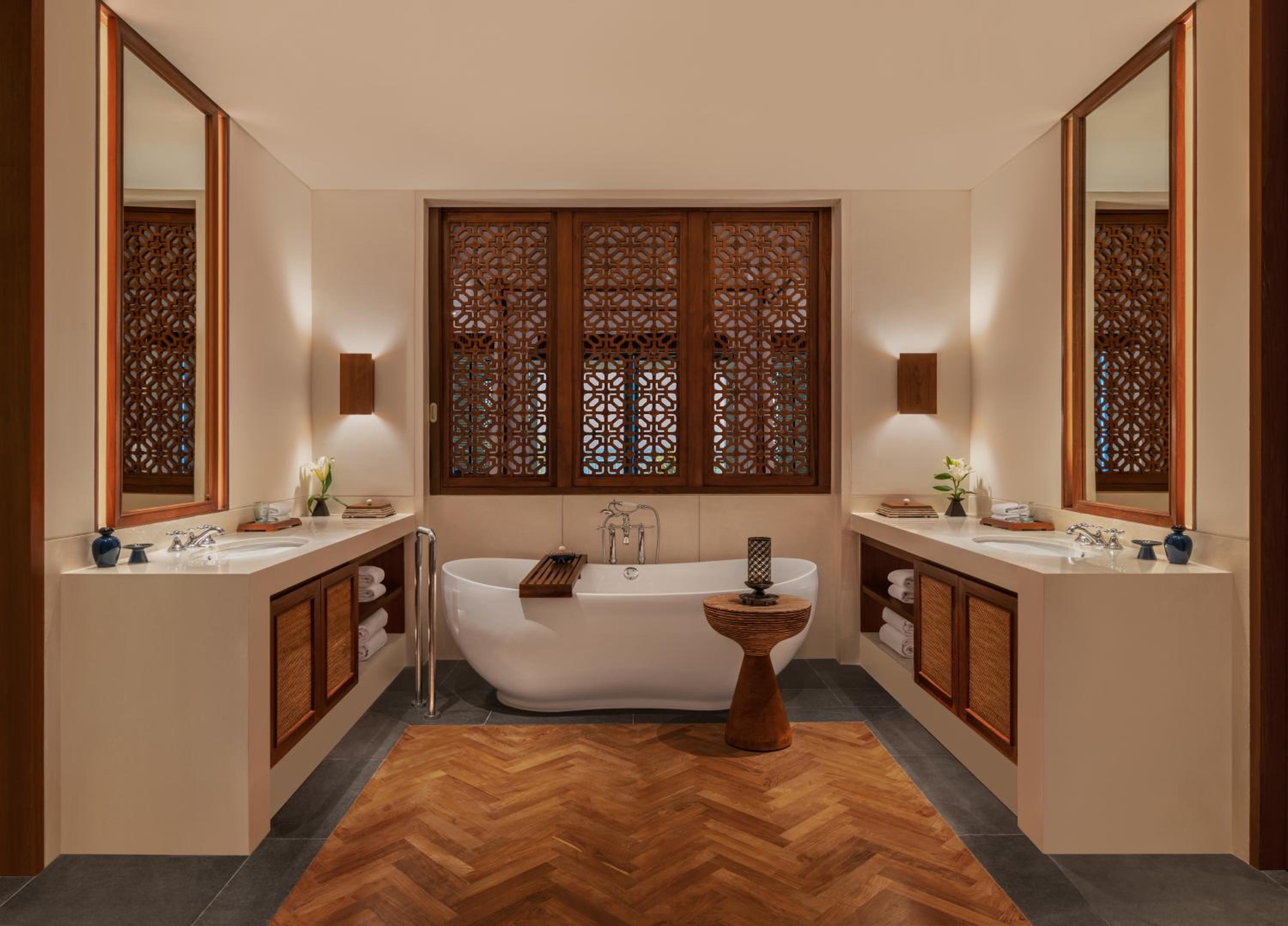 Deluxe Twin Suite with Balcony and Ocean View - High Floor - Photo 2